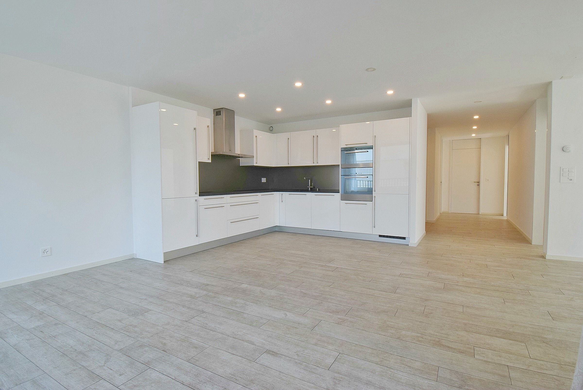 Interior view 5