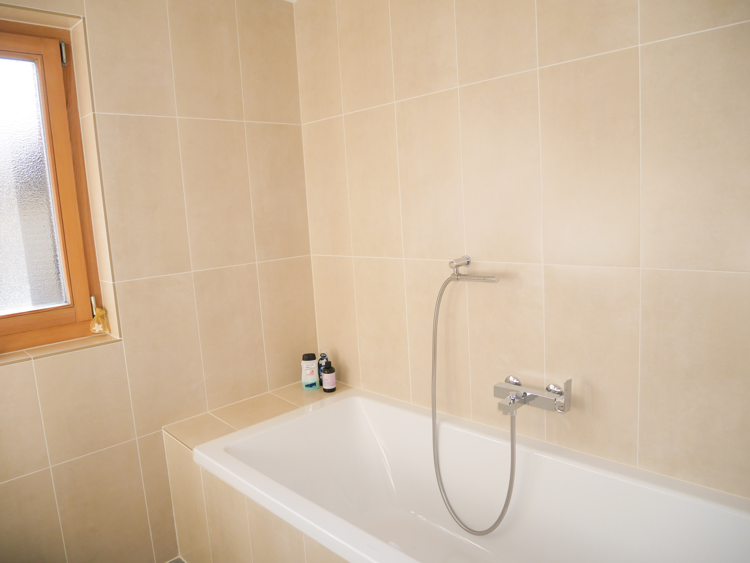 Salle de bain avec baignoire Salle de bain avec baignoire