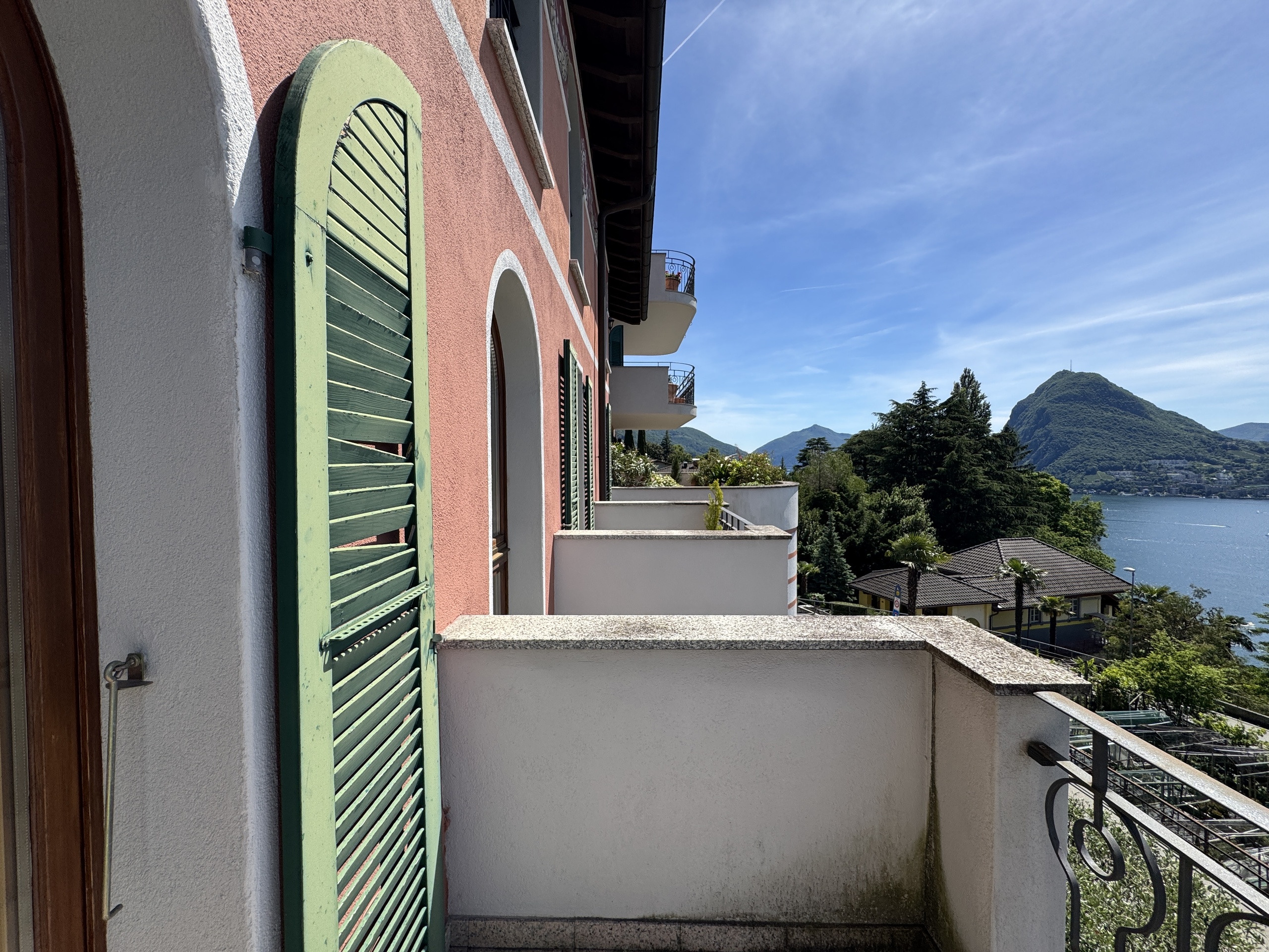 Vista esteriore 1