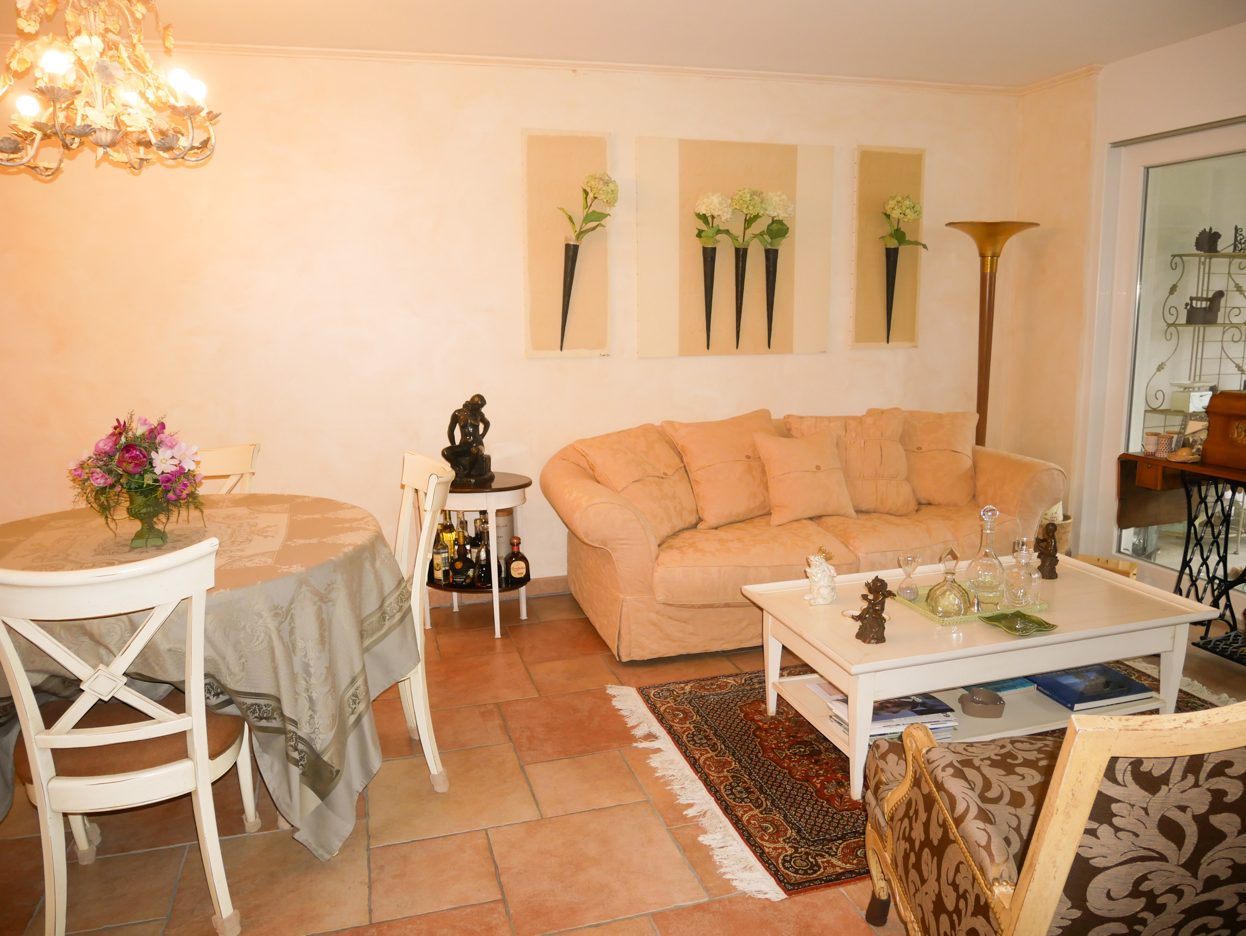 Salon - coin à manger Salon - coin à manger