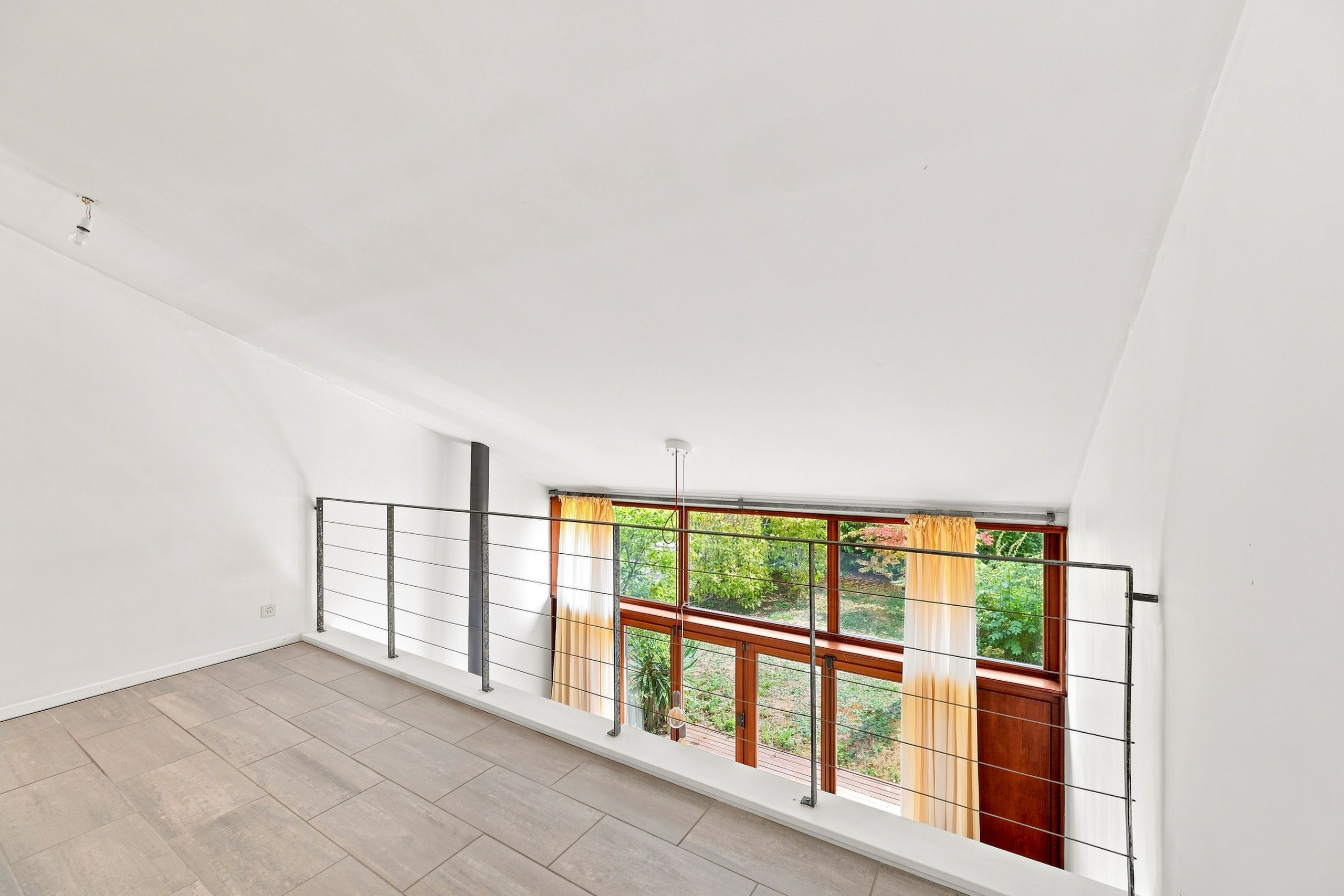 Interior view 11