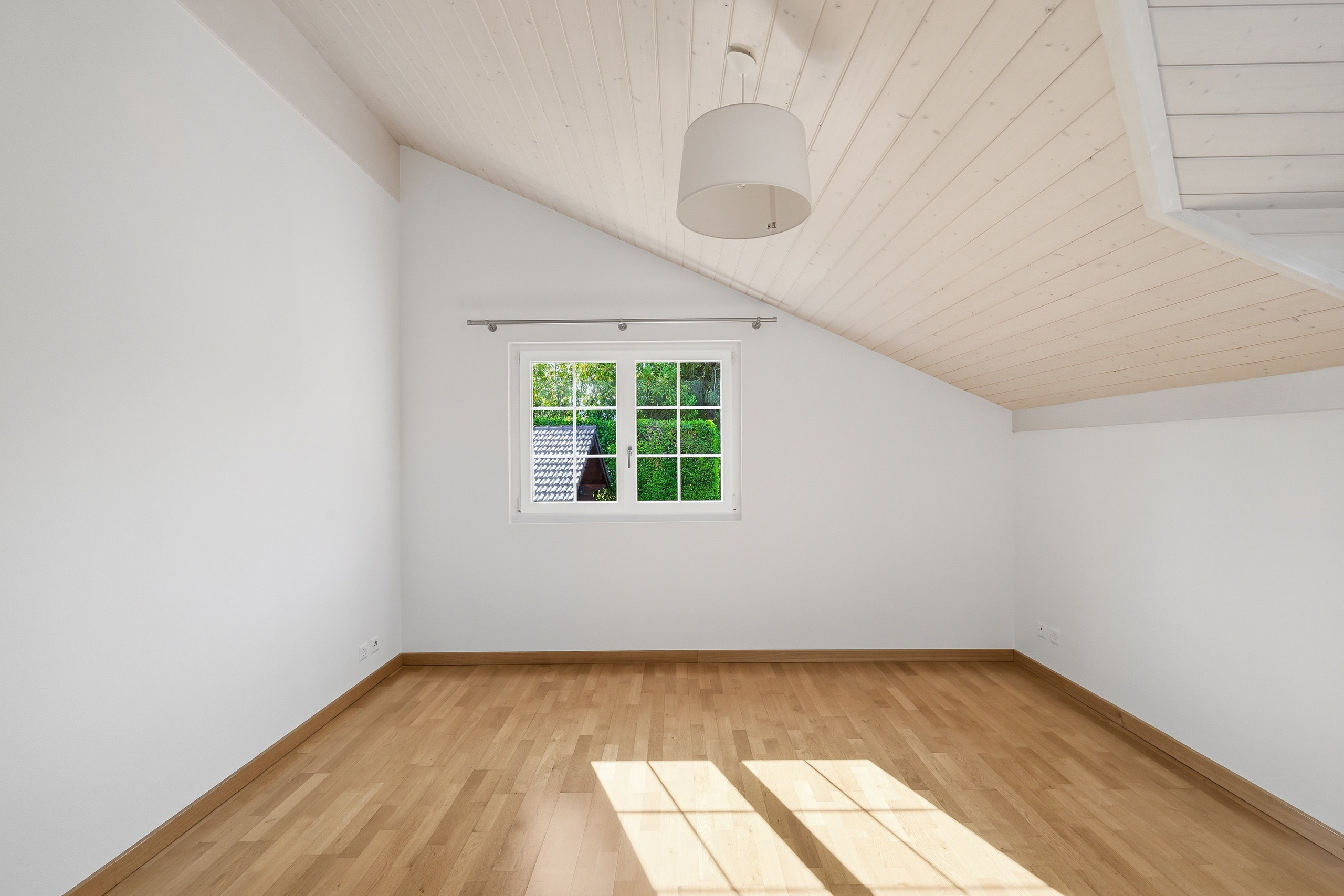 Interior view 10