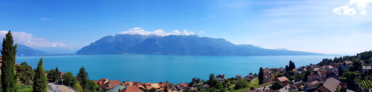 vue panoramique depuis la maison.
