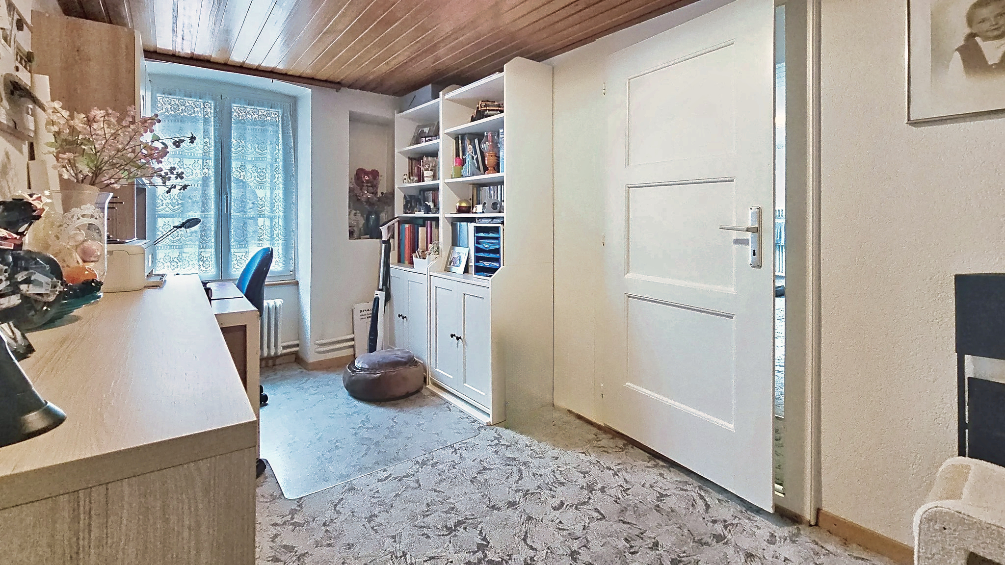 Chambre / bureau 1 - rez Chambre / bureau 1 - rez