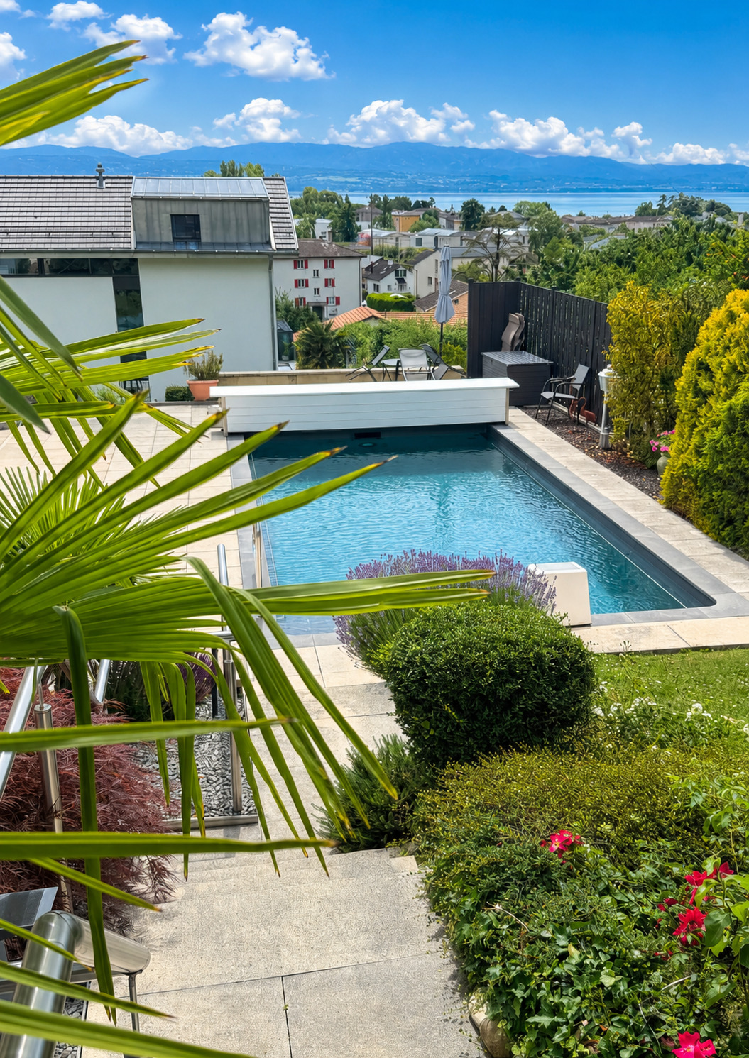 Piscine avec couvert chauffant 