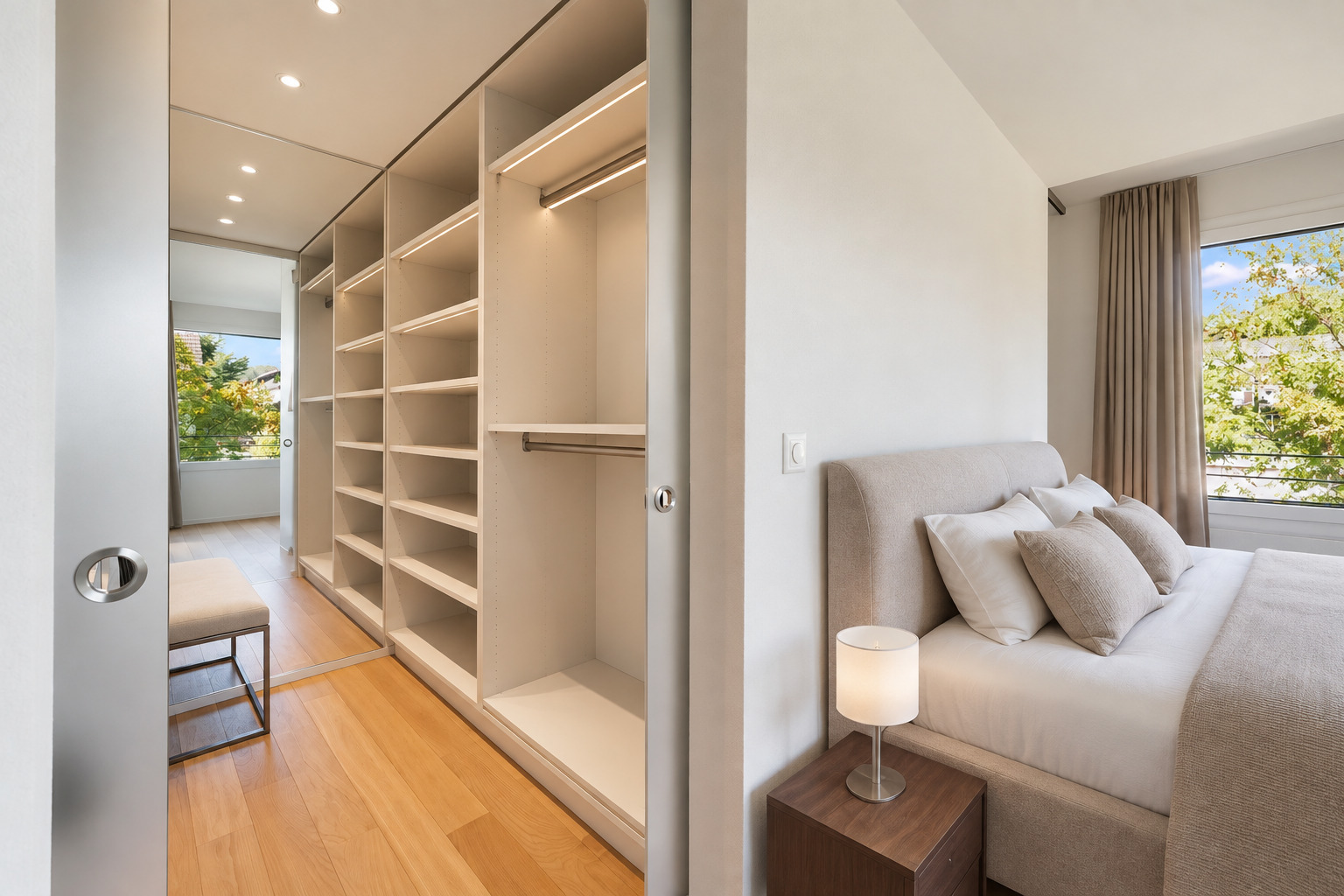 Interior view 10
