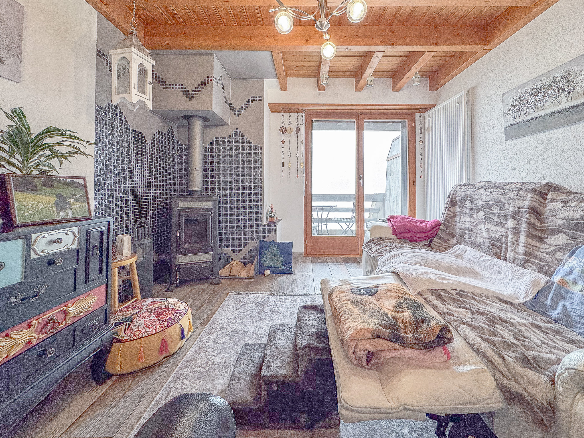 Espace salon et accès au balcon - 1er niveau 