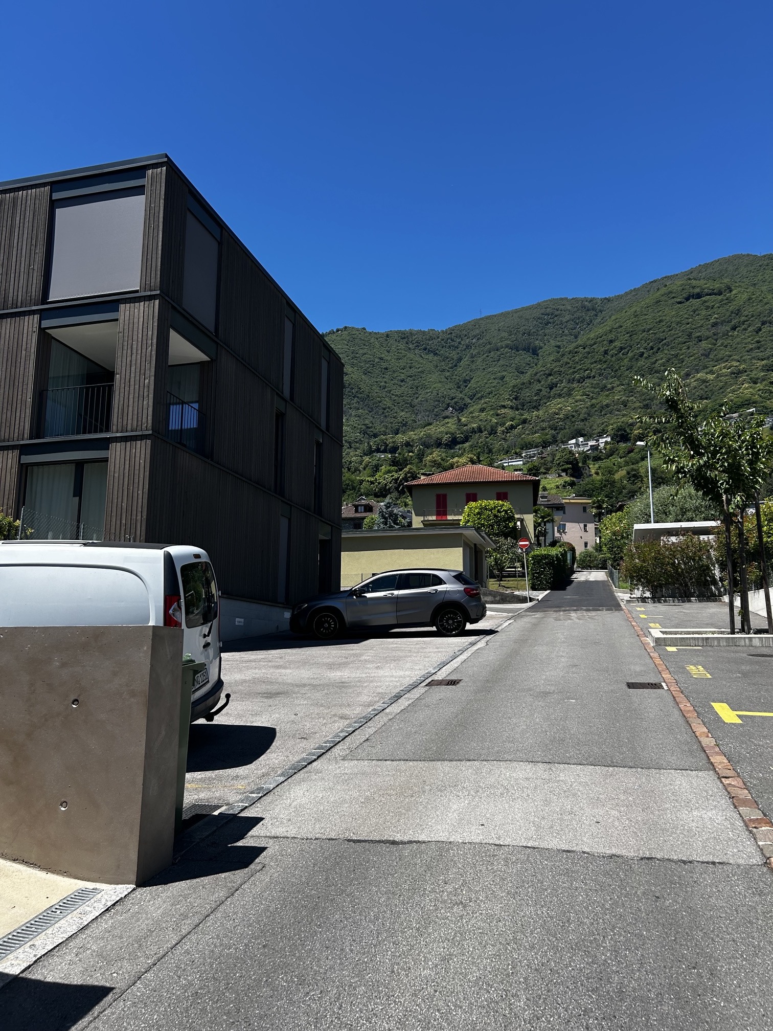 Exterior view 2