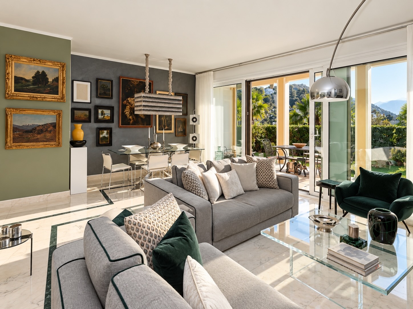 Interior view 2