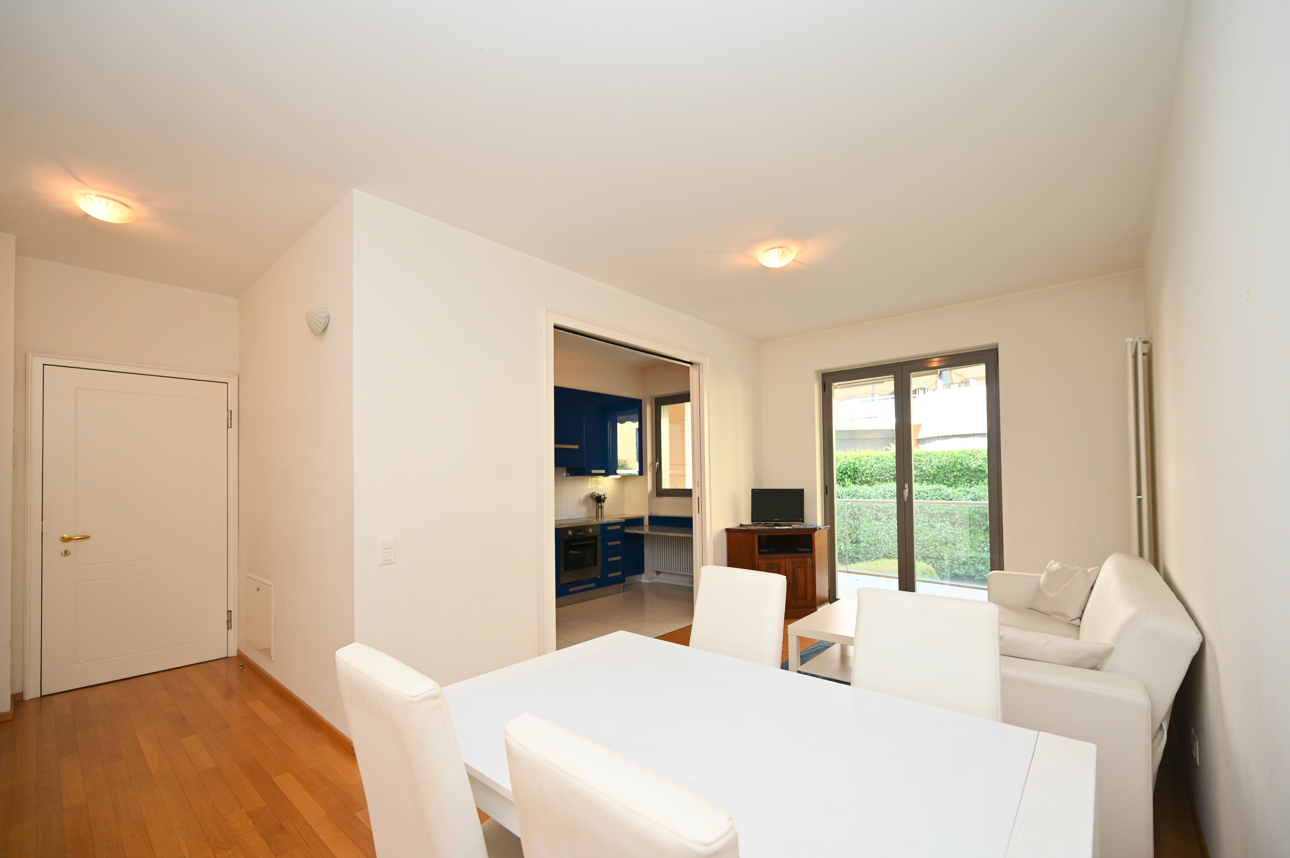 Interior view 2