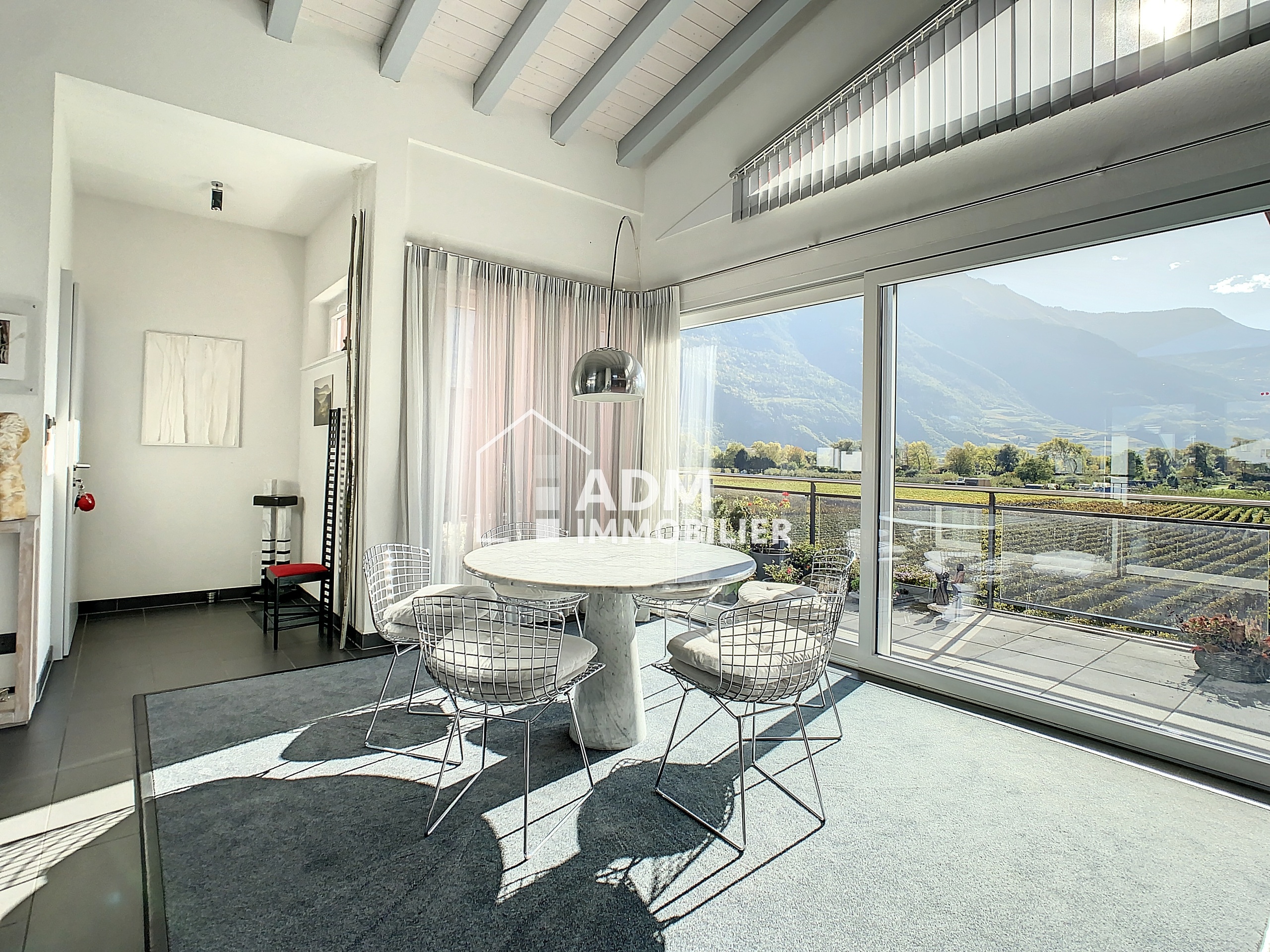 Pièce à vivre Pièce à vivre