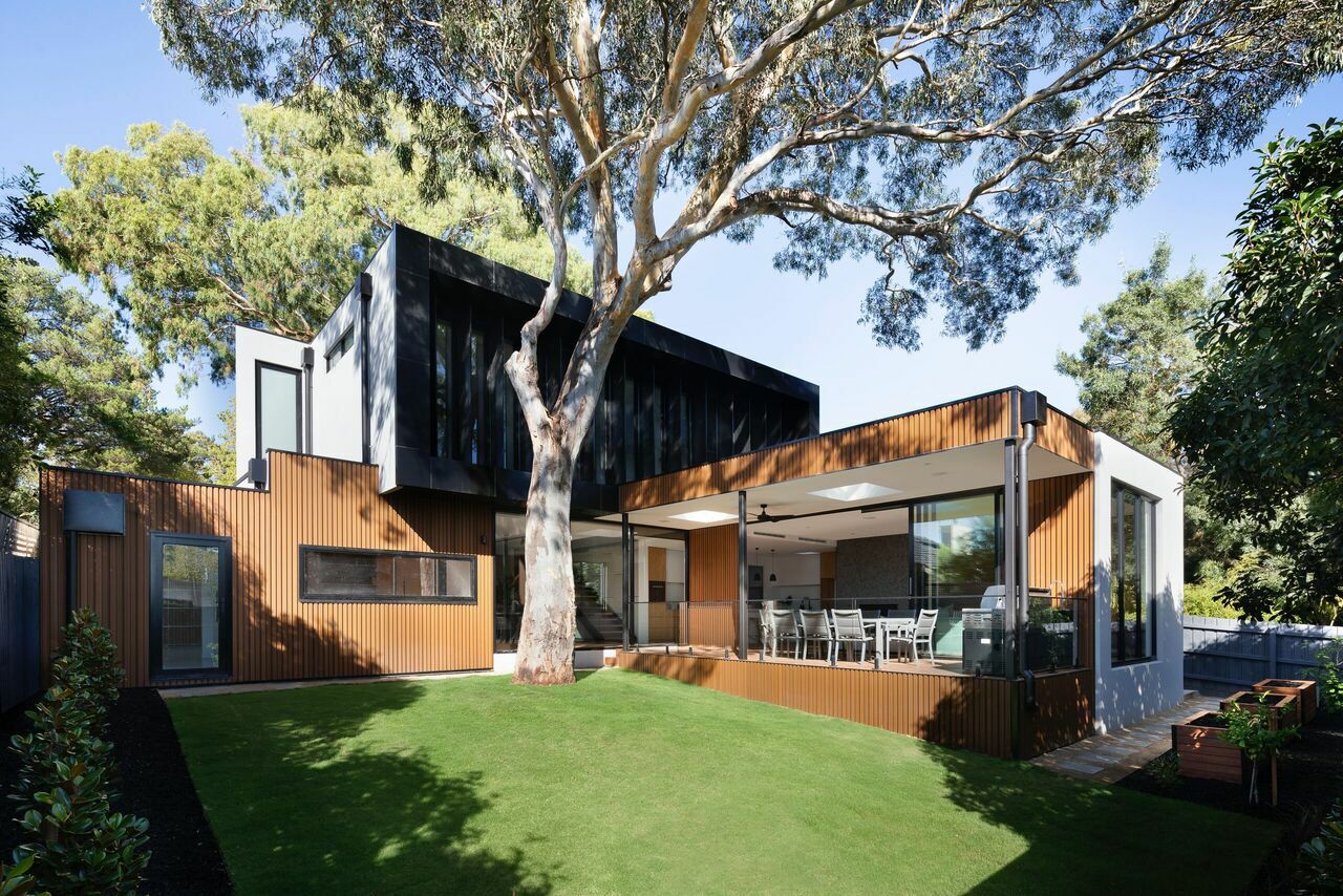 Exterior view 2