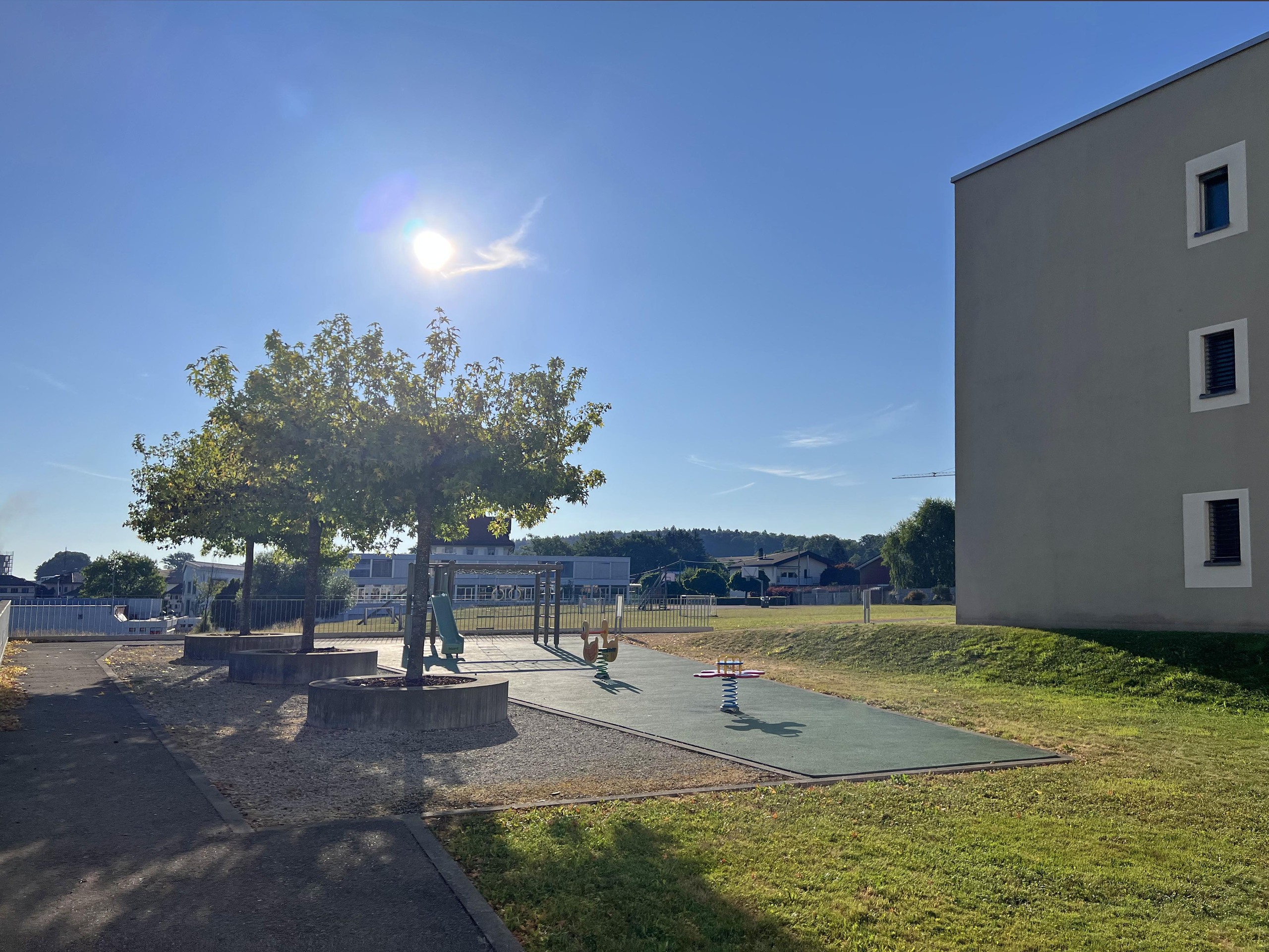 Aménagements extérieurs et place de jeux