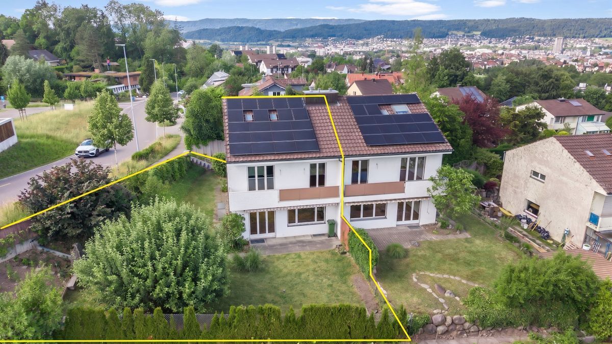 Doppelhaushälfte mit Garten und PV-Anlage Doppelhaushälfte mit Garten und PV-Anlage