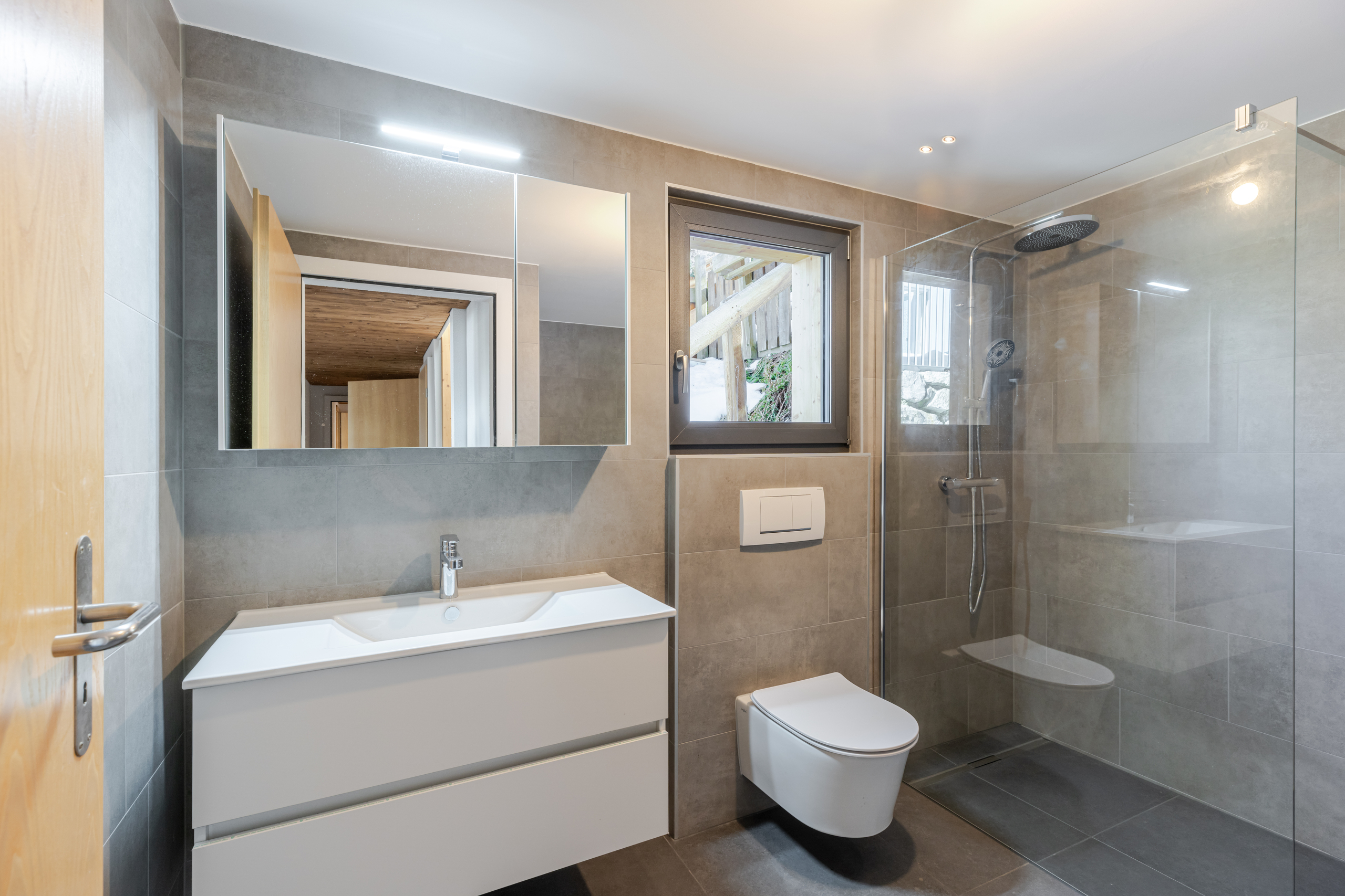 Rez-inf. | Salle de douche Rez-inf. | Salle de douche