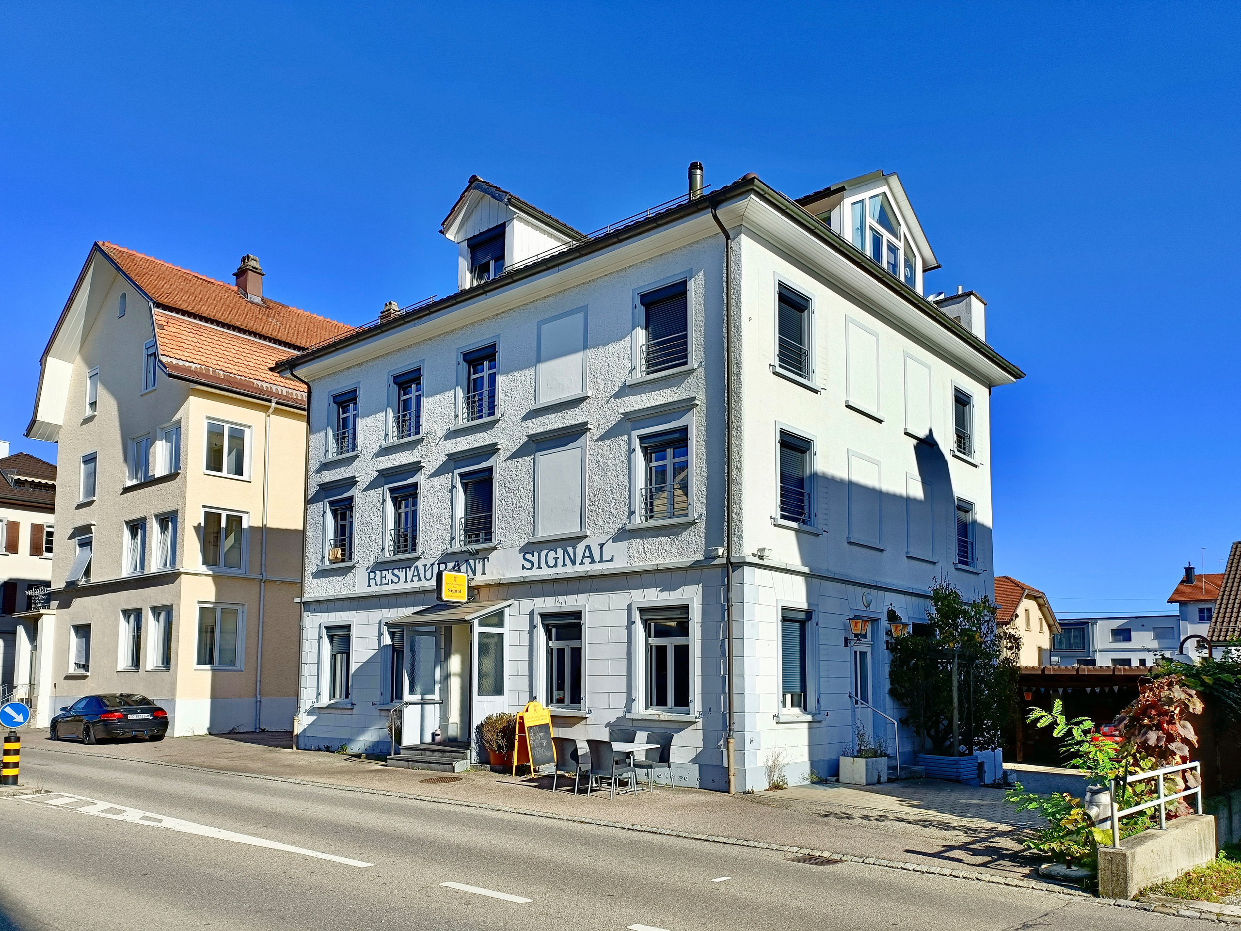 Schönes Stadthaus mit einen guten Wohn- Gewerbemix.