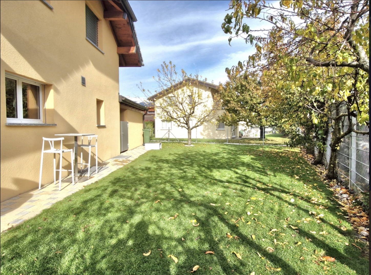 Exterior view 2