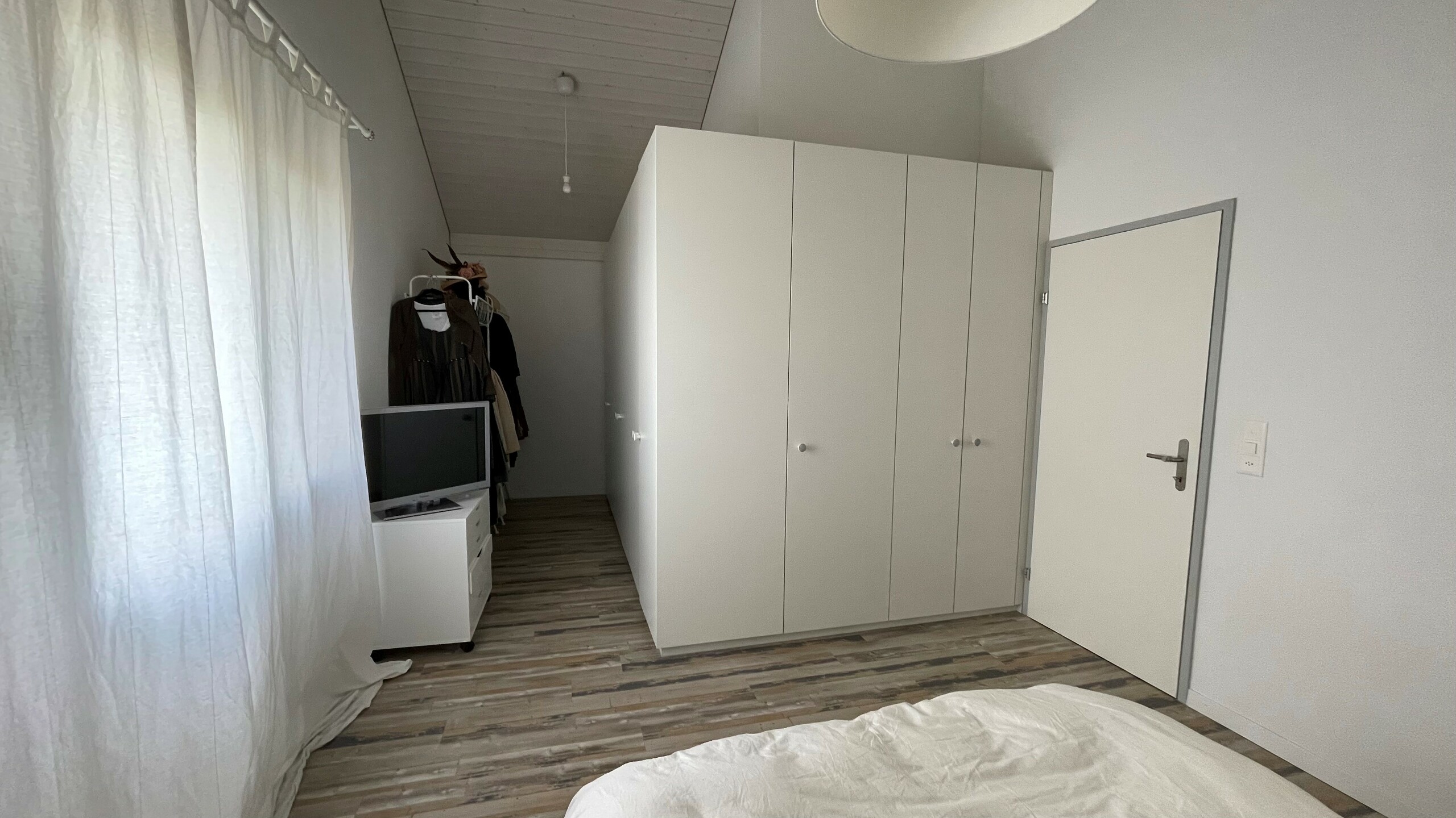 Eingebaute Schränke im Elternzimmer