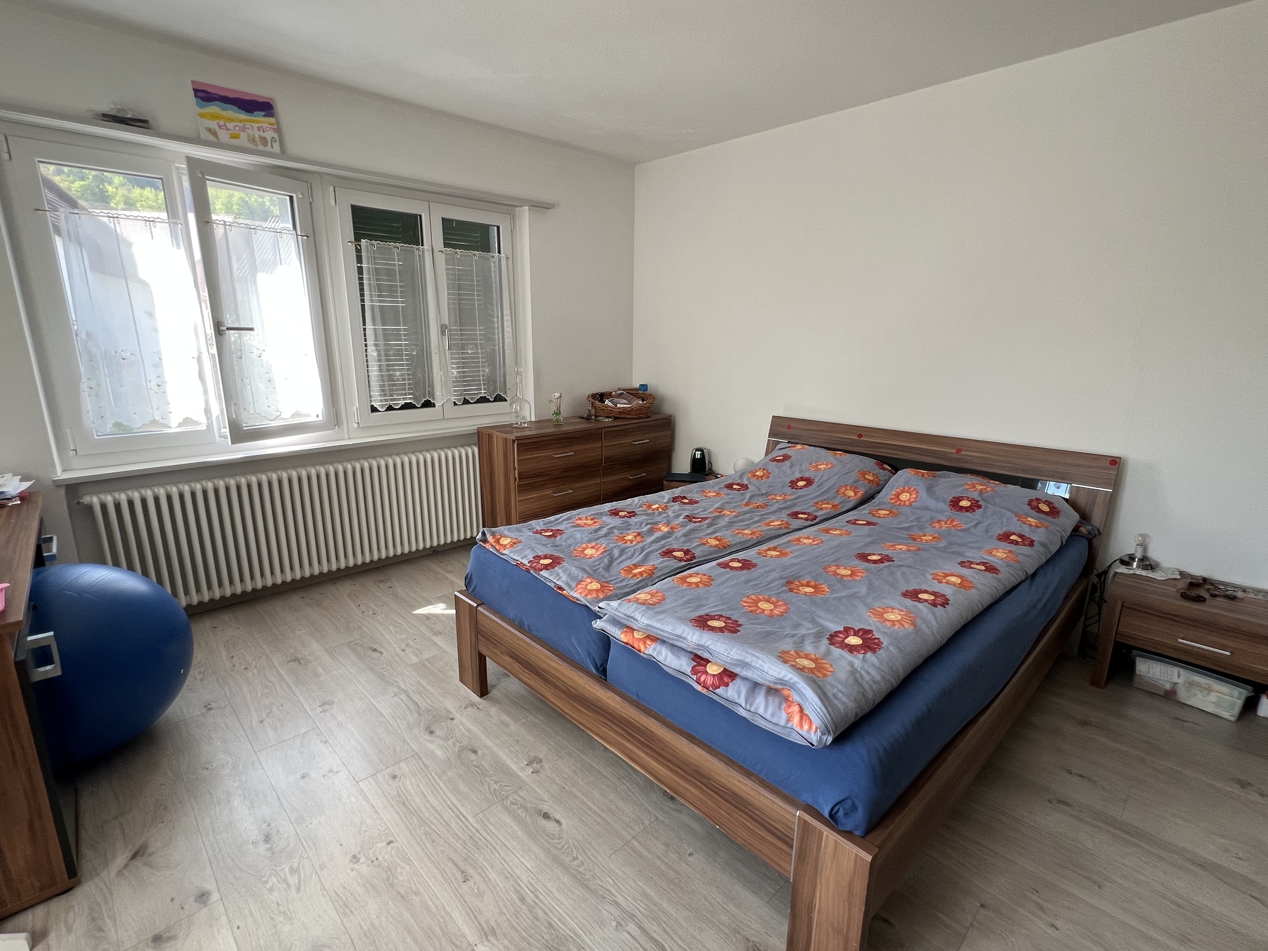 Chambre avec accès au balcon