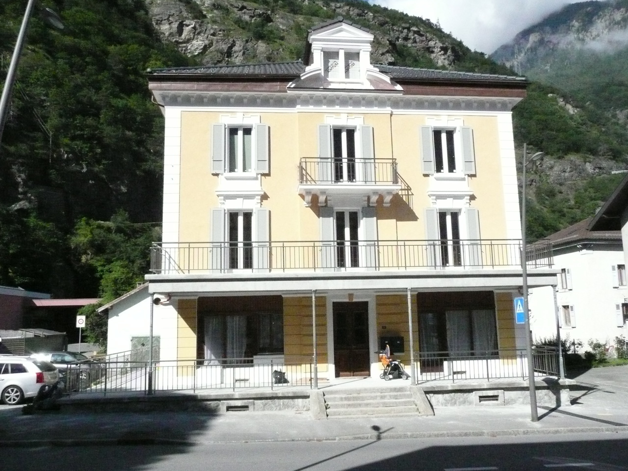 Firstview