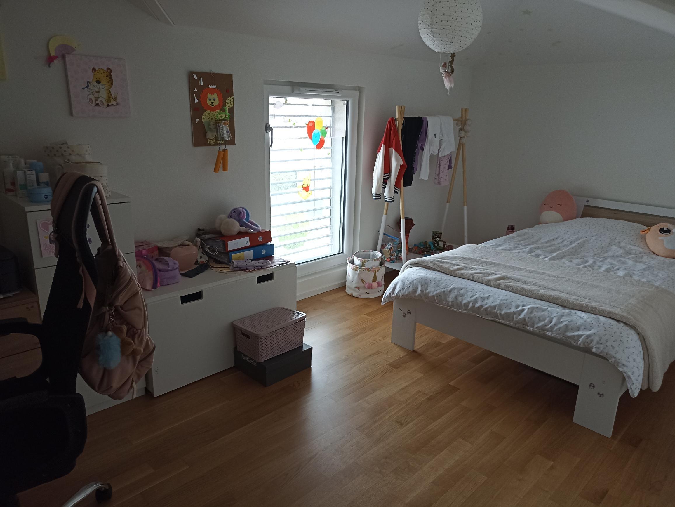 Picture 4