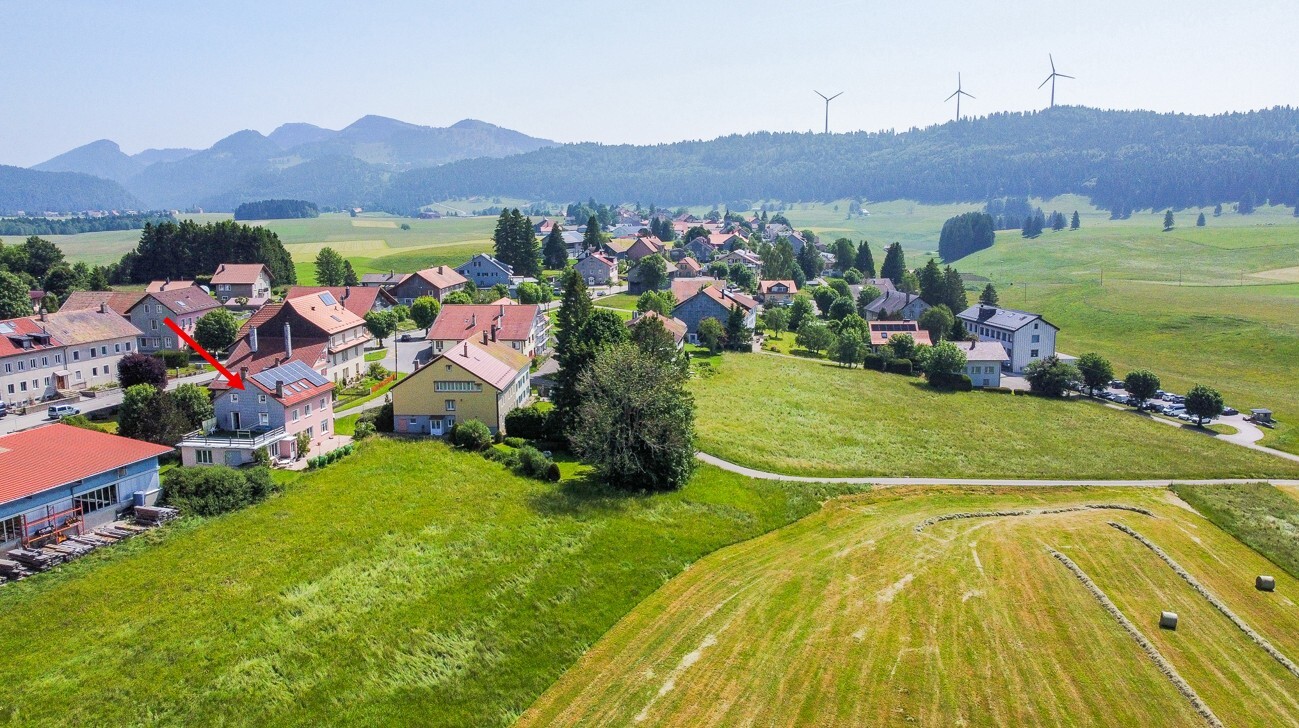 Vue aérienne - magnifique dégagement sur les champs environnants
