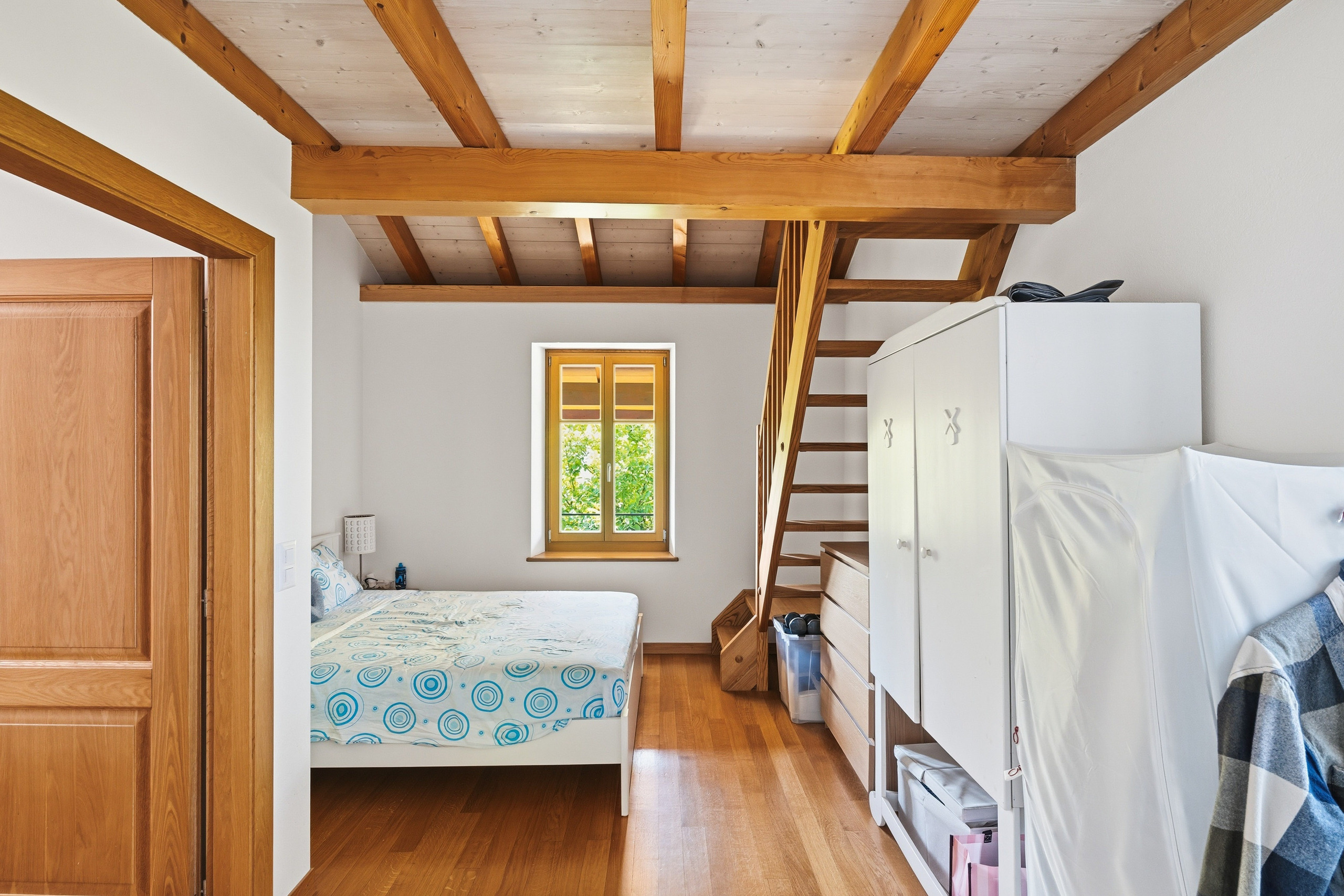 Interior view 3