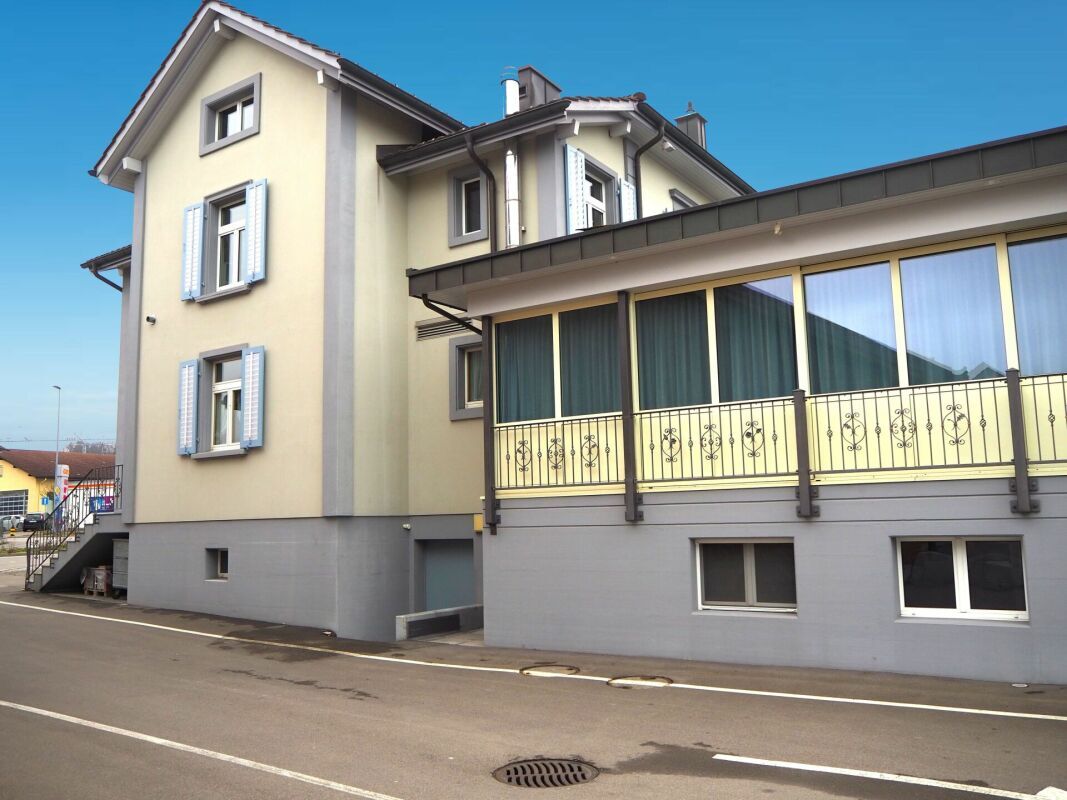 Photo 3