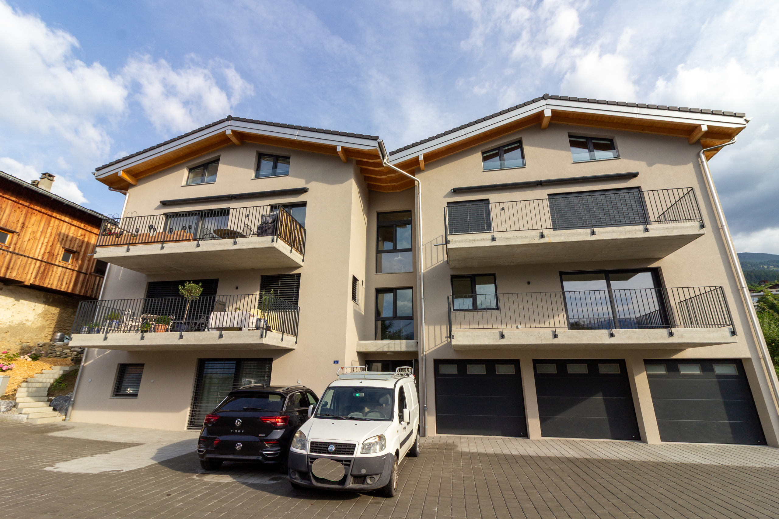 Exterior view 5