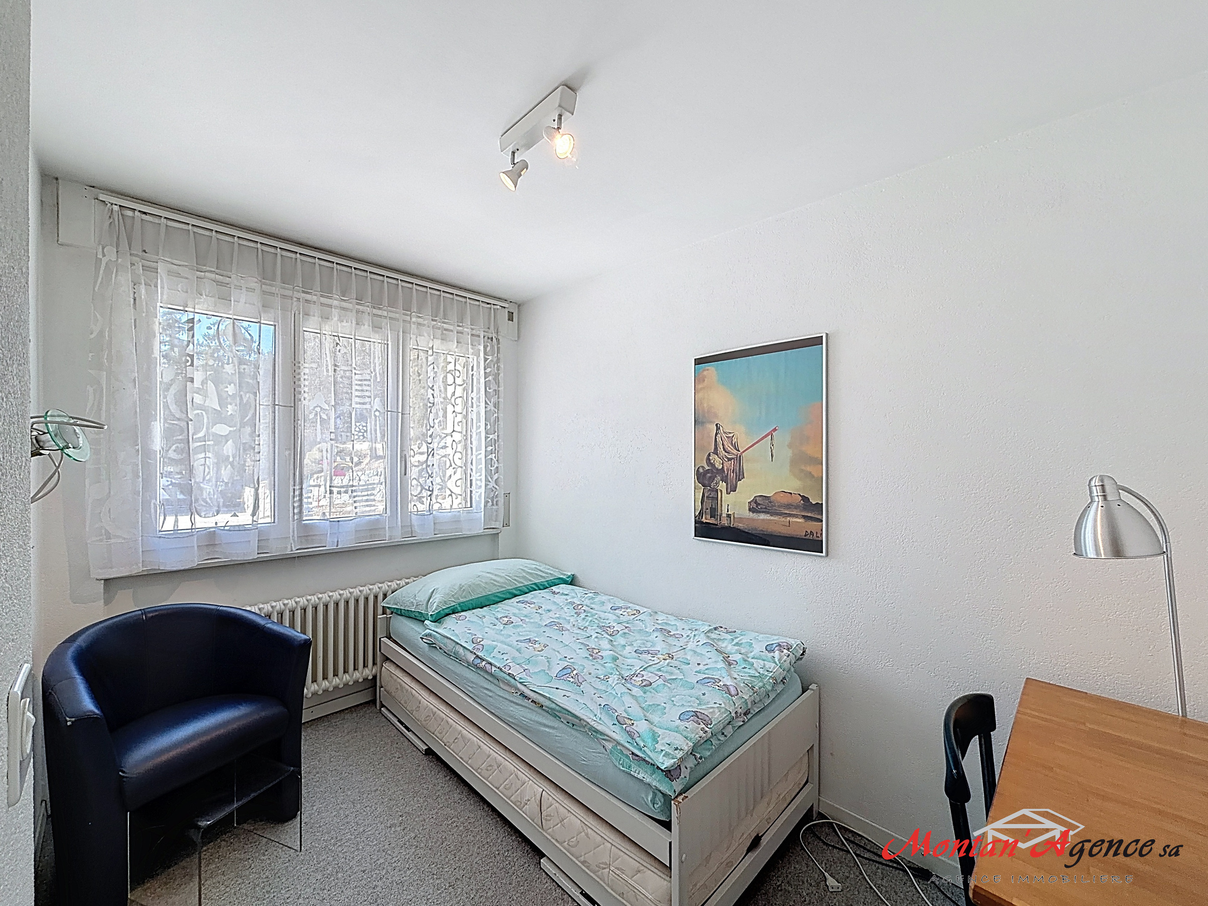 Photo 6