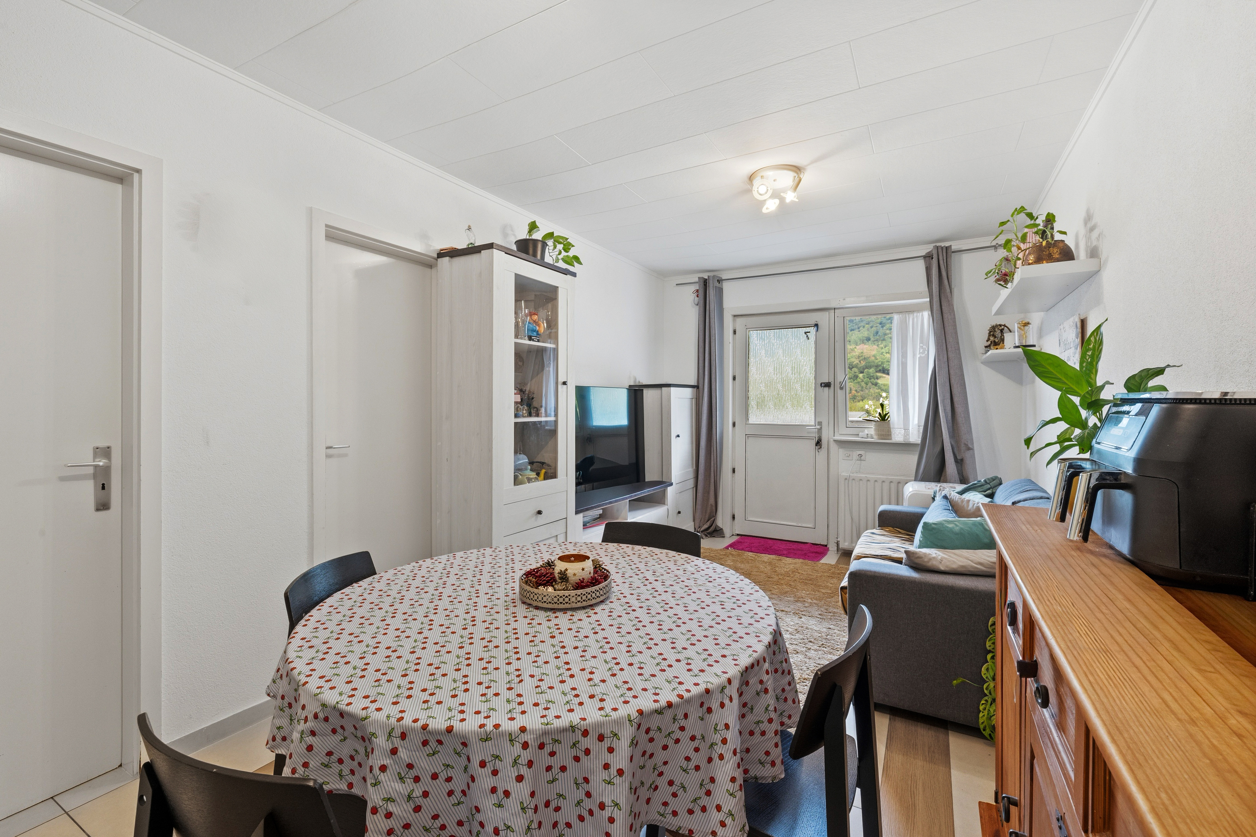 Espace repas et séjour Espace repas et séjour
