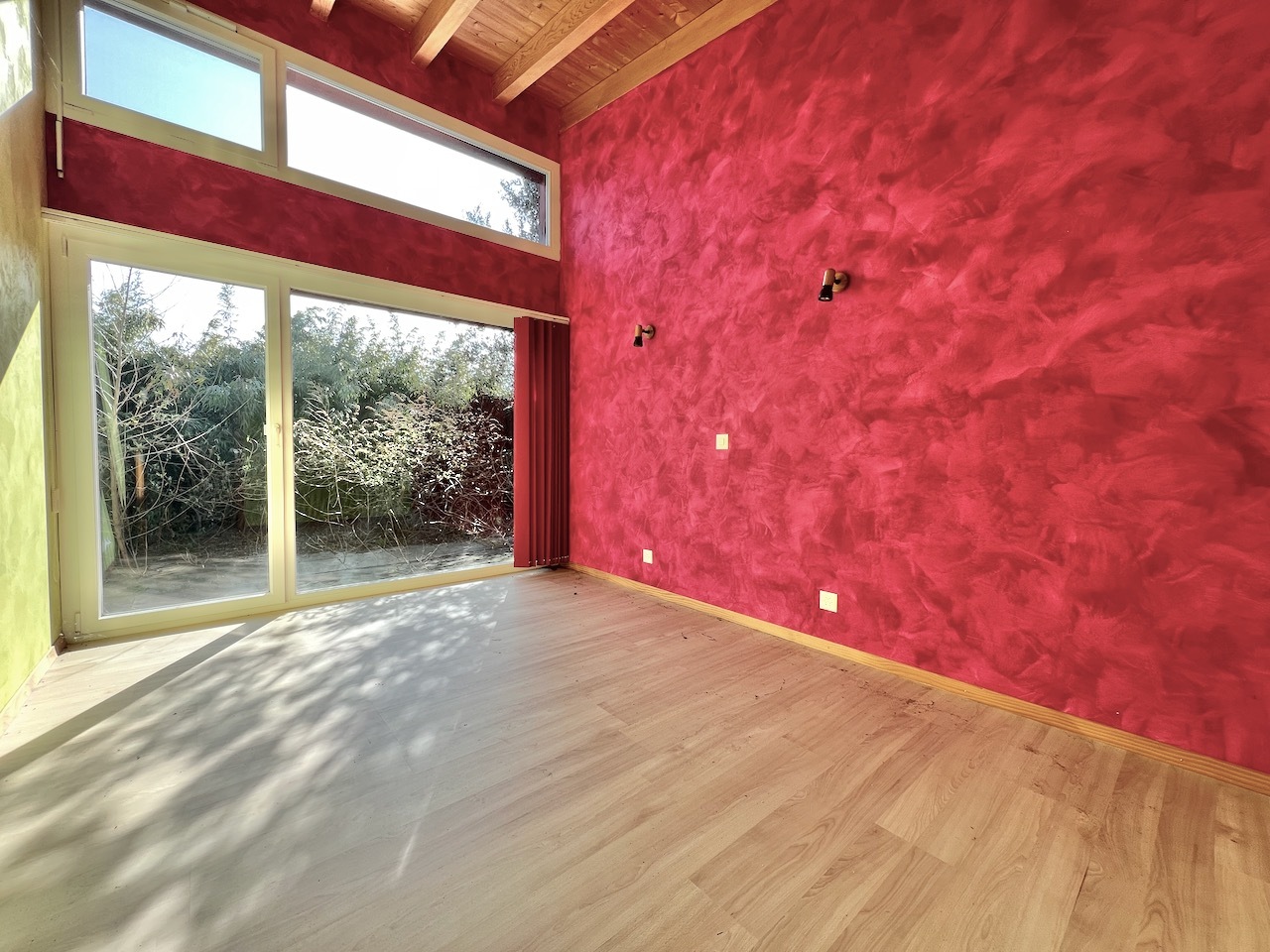Interior view 2