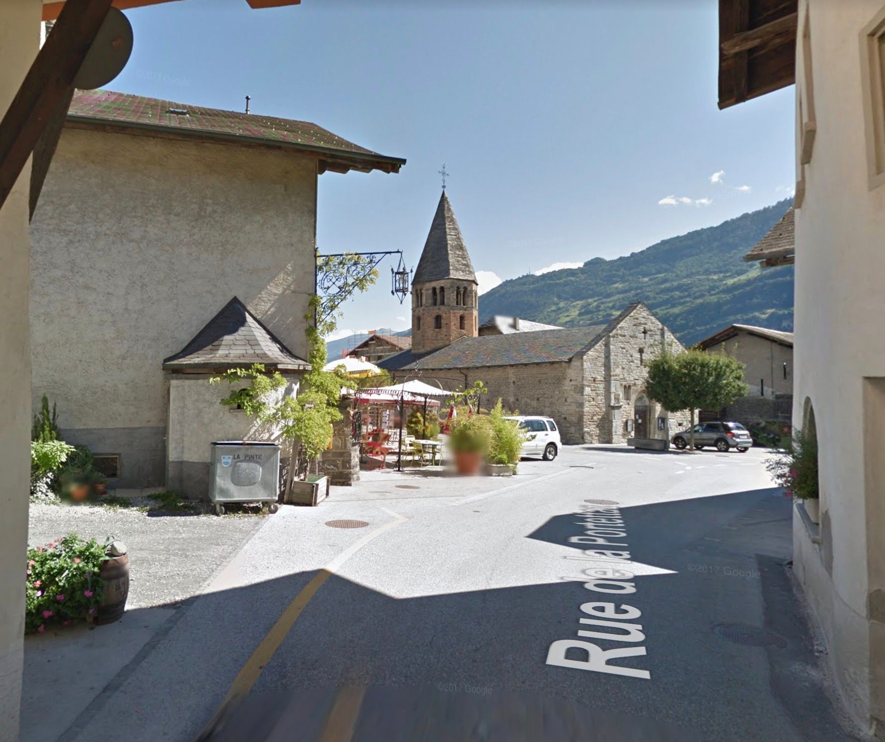 Photo 11