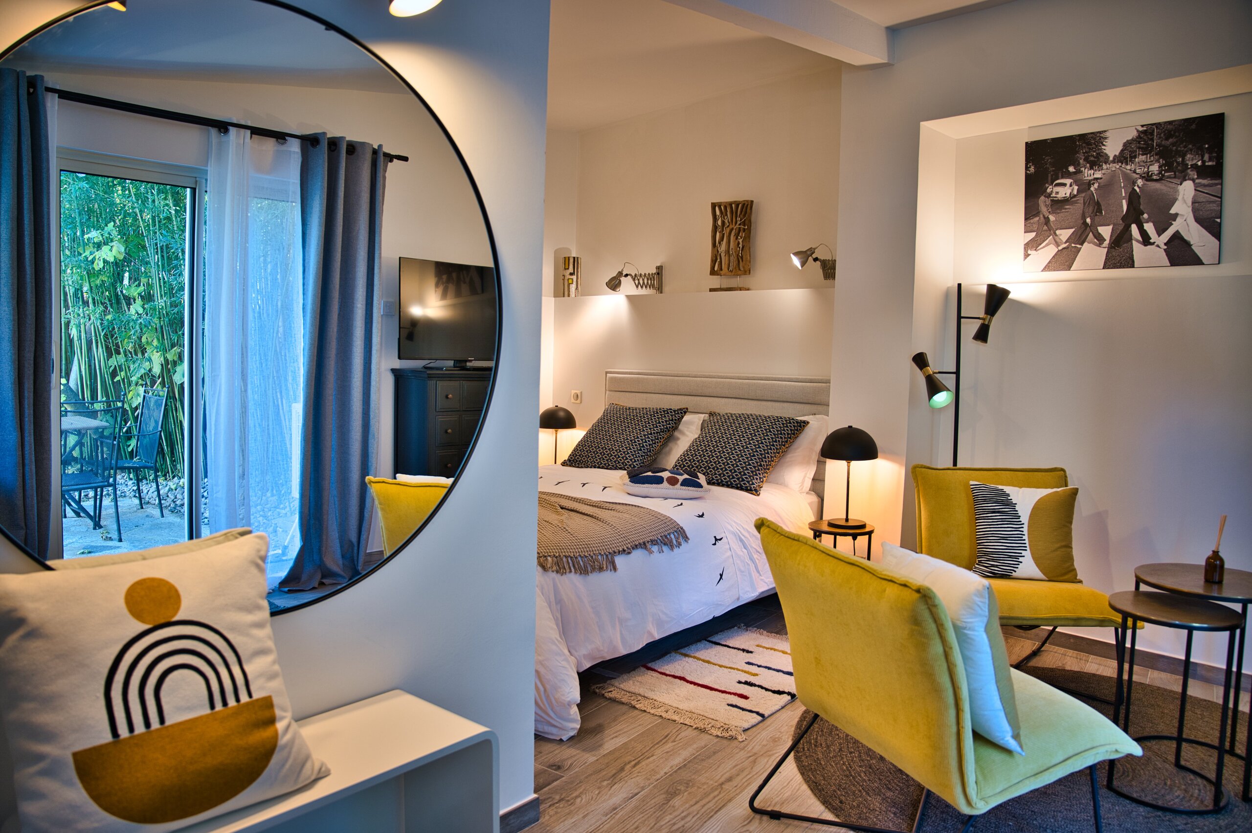 Interior view 6