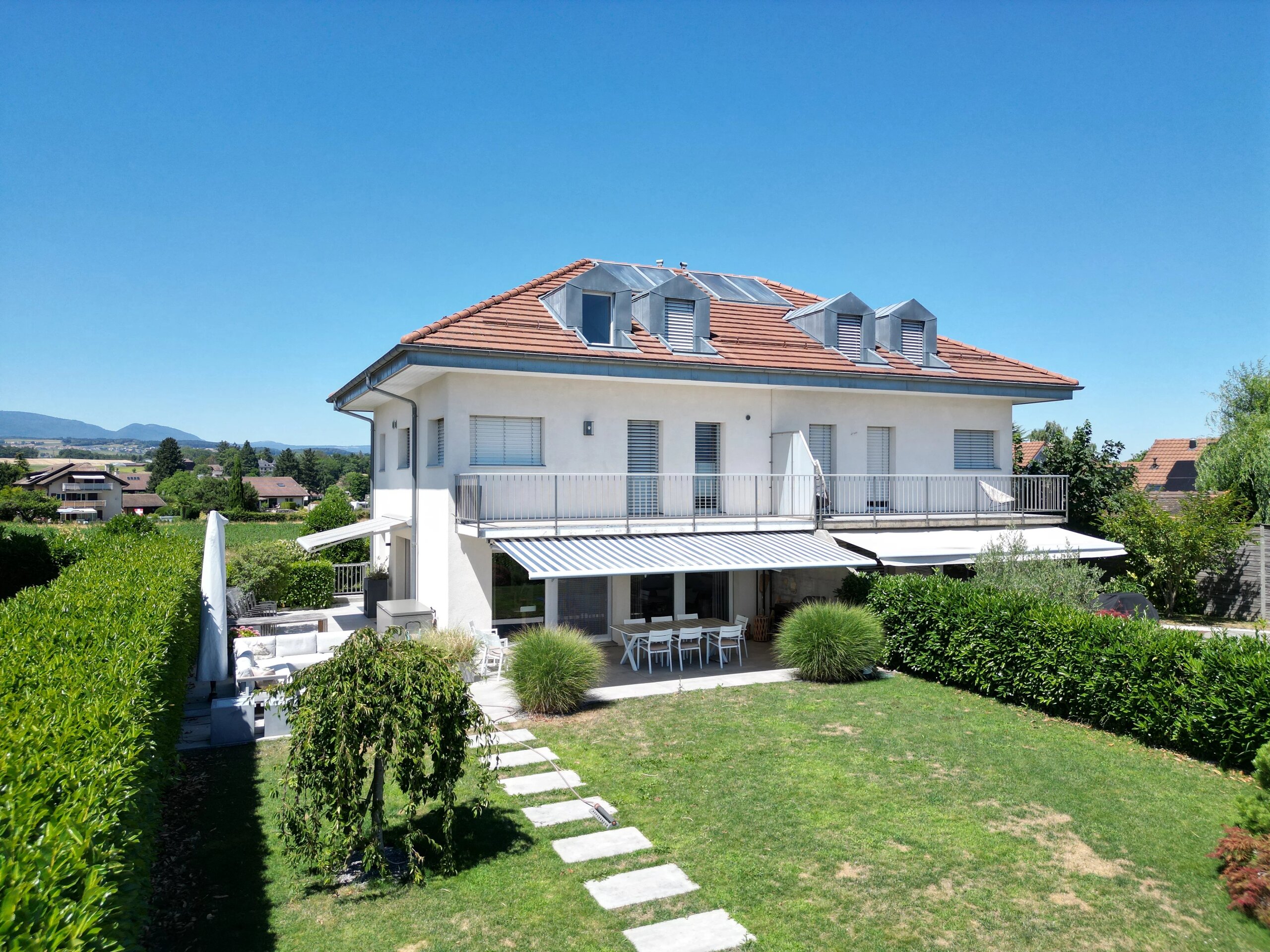 Firstview