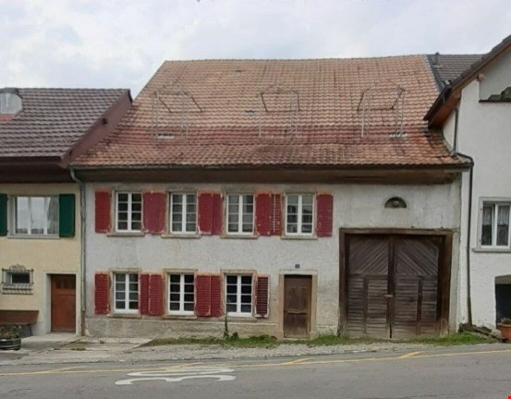 Fassadenansicht (Front, Rückseite, Seite) ? Vue de la façade (avant, arrière, côté)