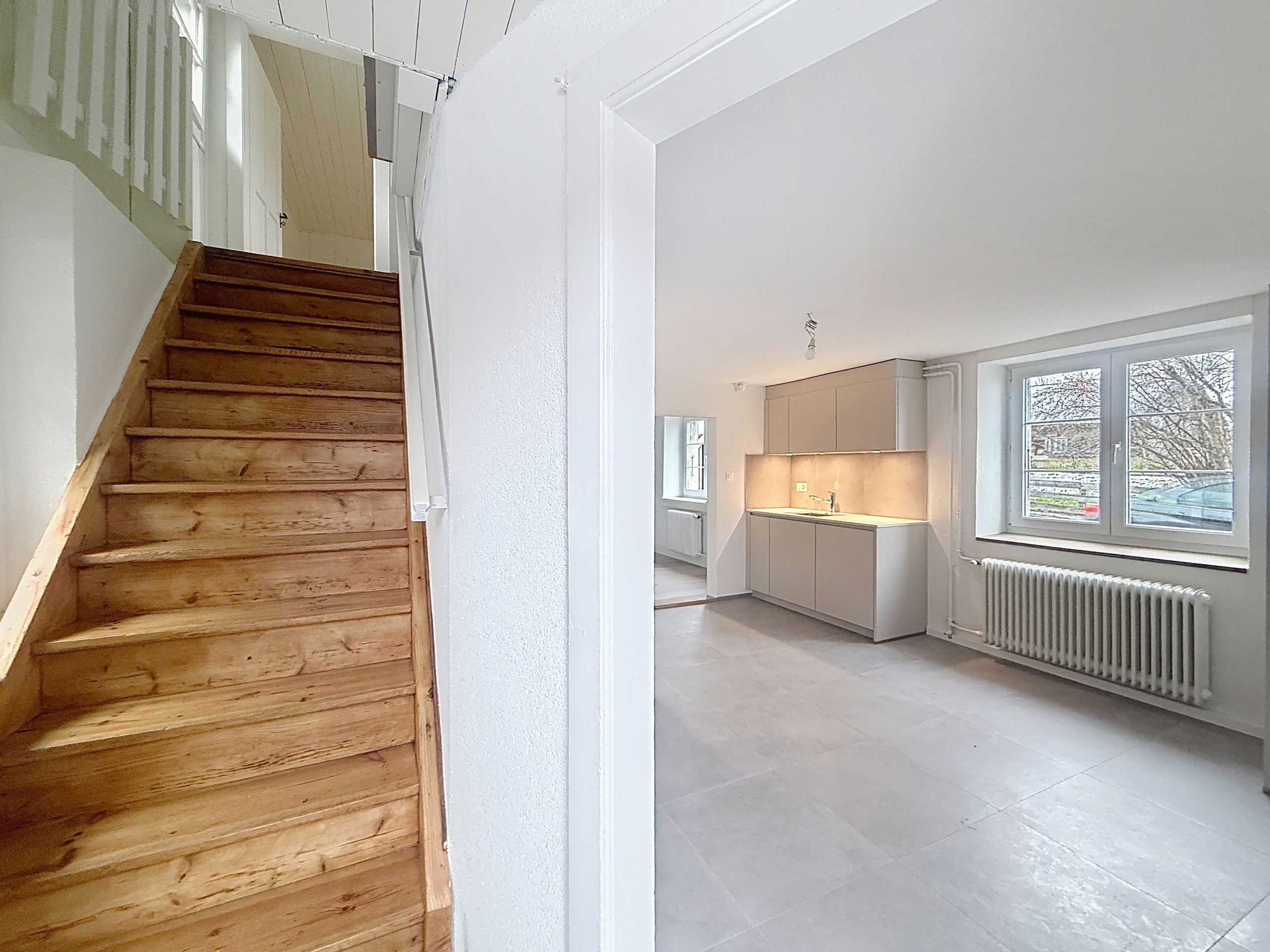 Vers 1er étage Vers 1er étage