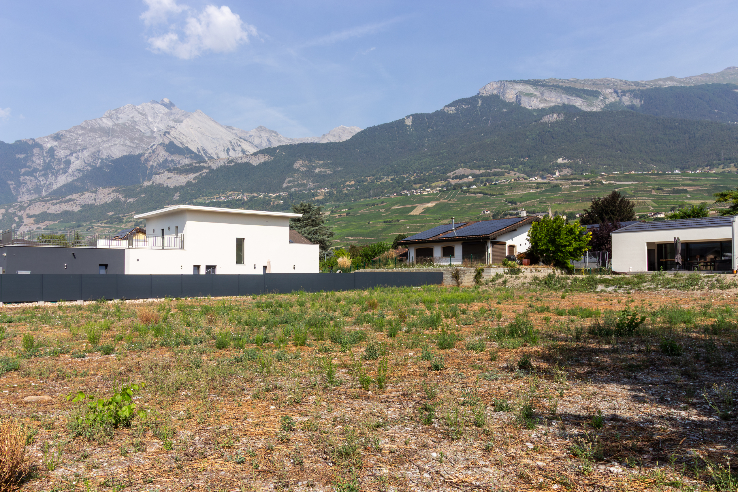 Exterior view 2