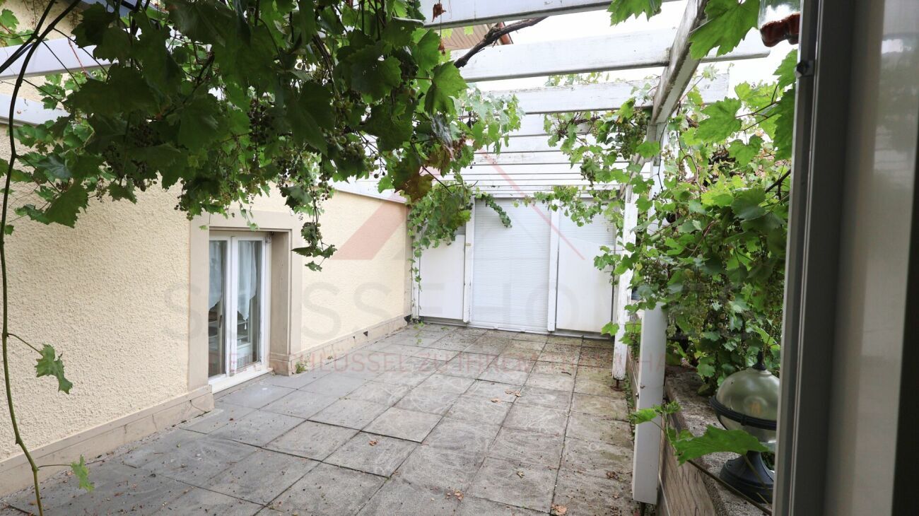 Sitzplatz / Terrasse ? Siège extérieur / terrasse