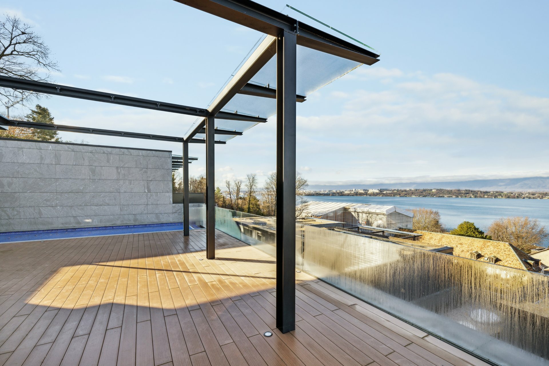 Terrasse avec piscine