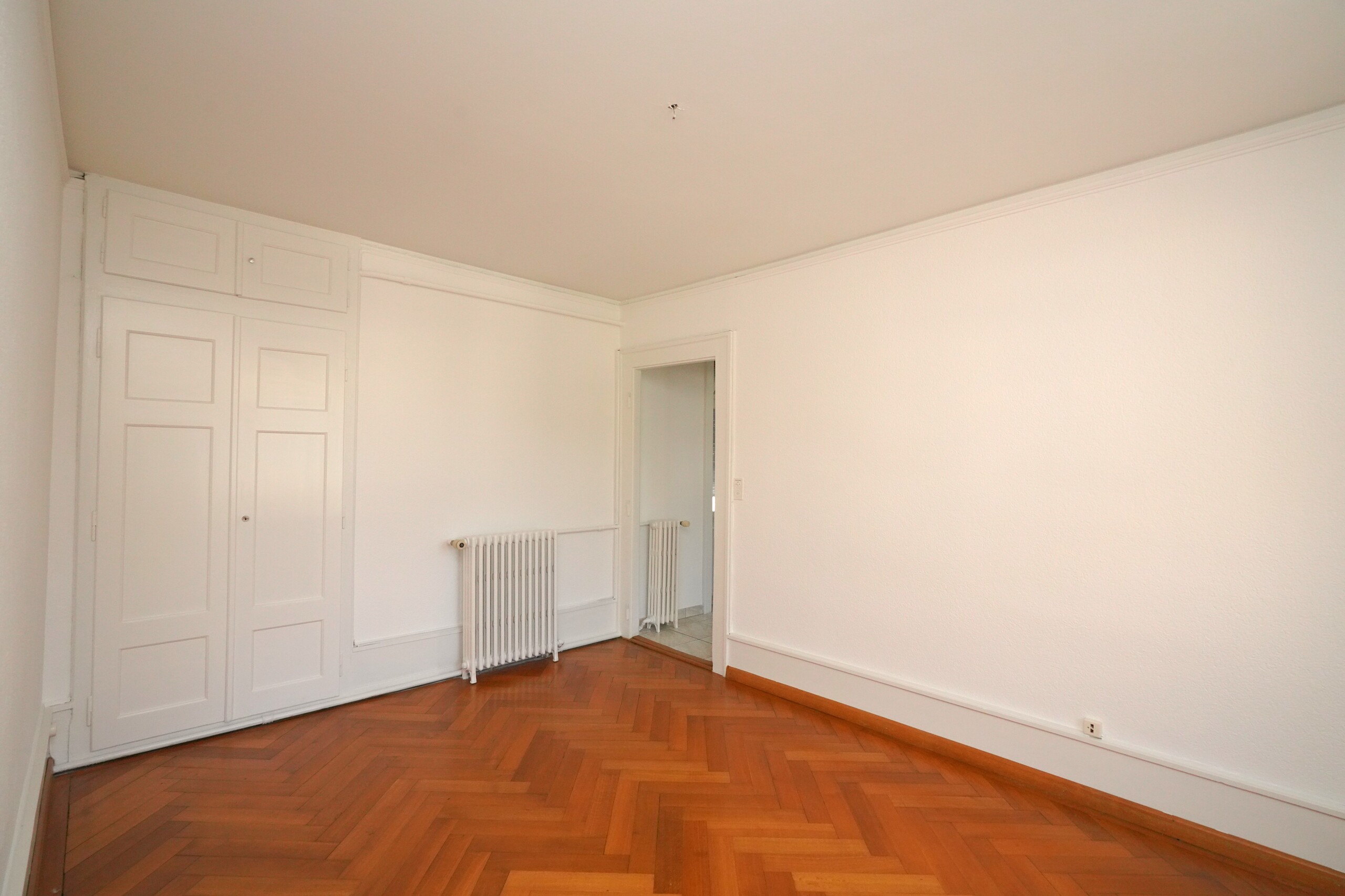 Interior view 6