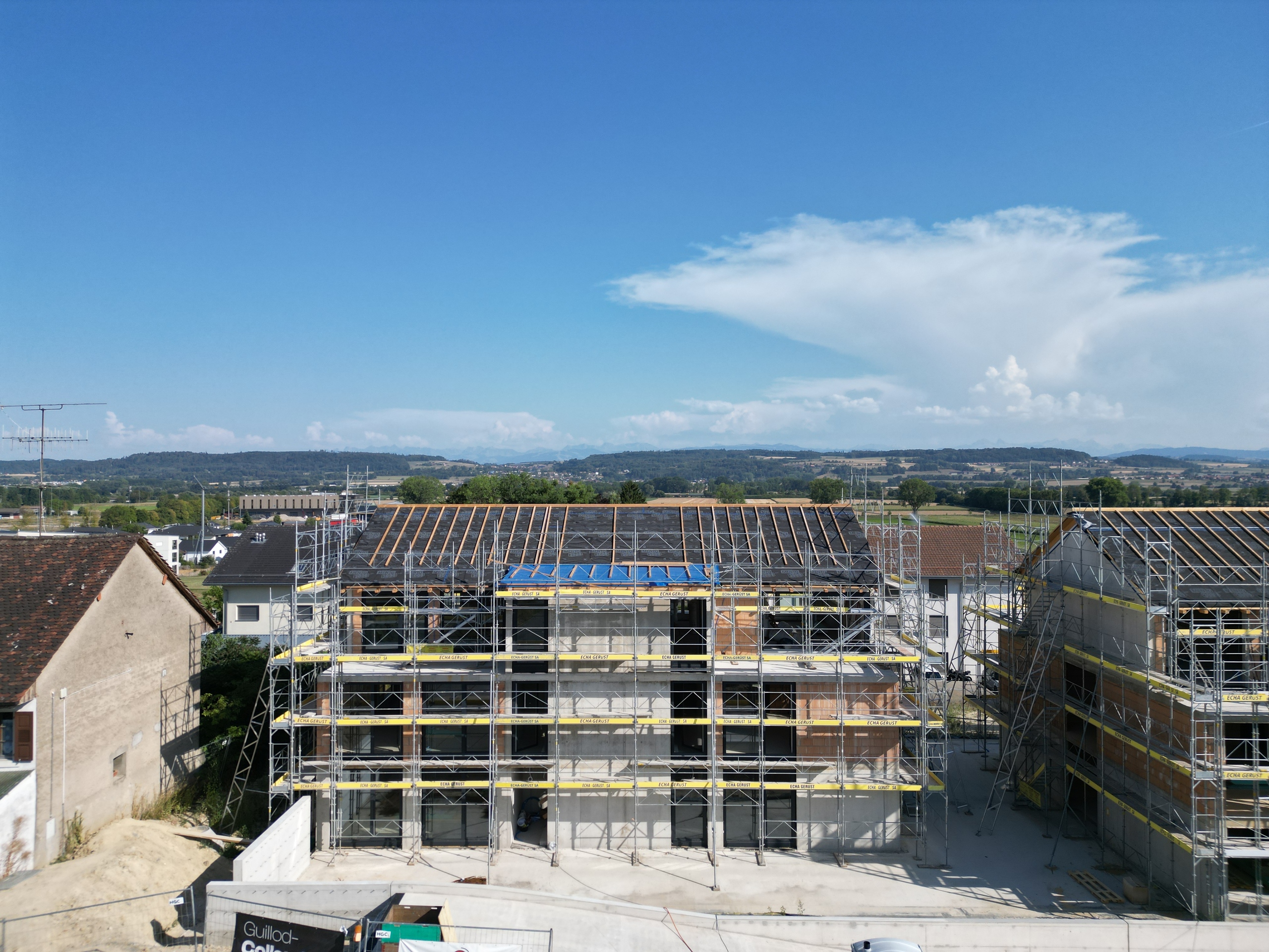 Exterior view 8