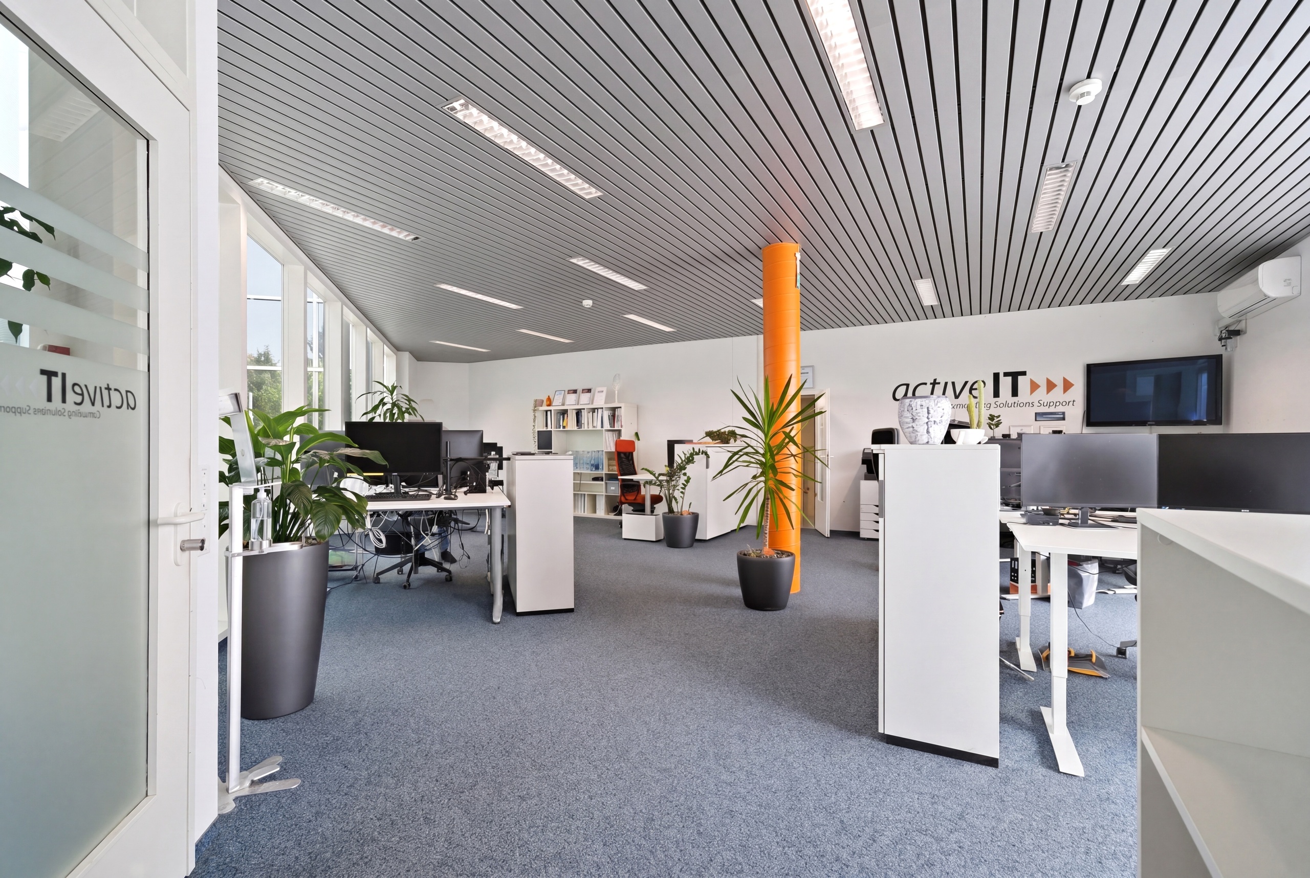 Interior view 12