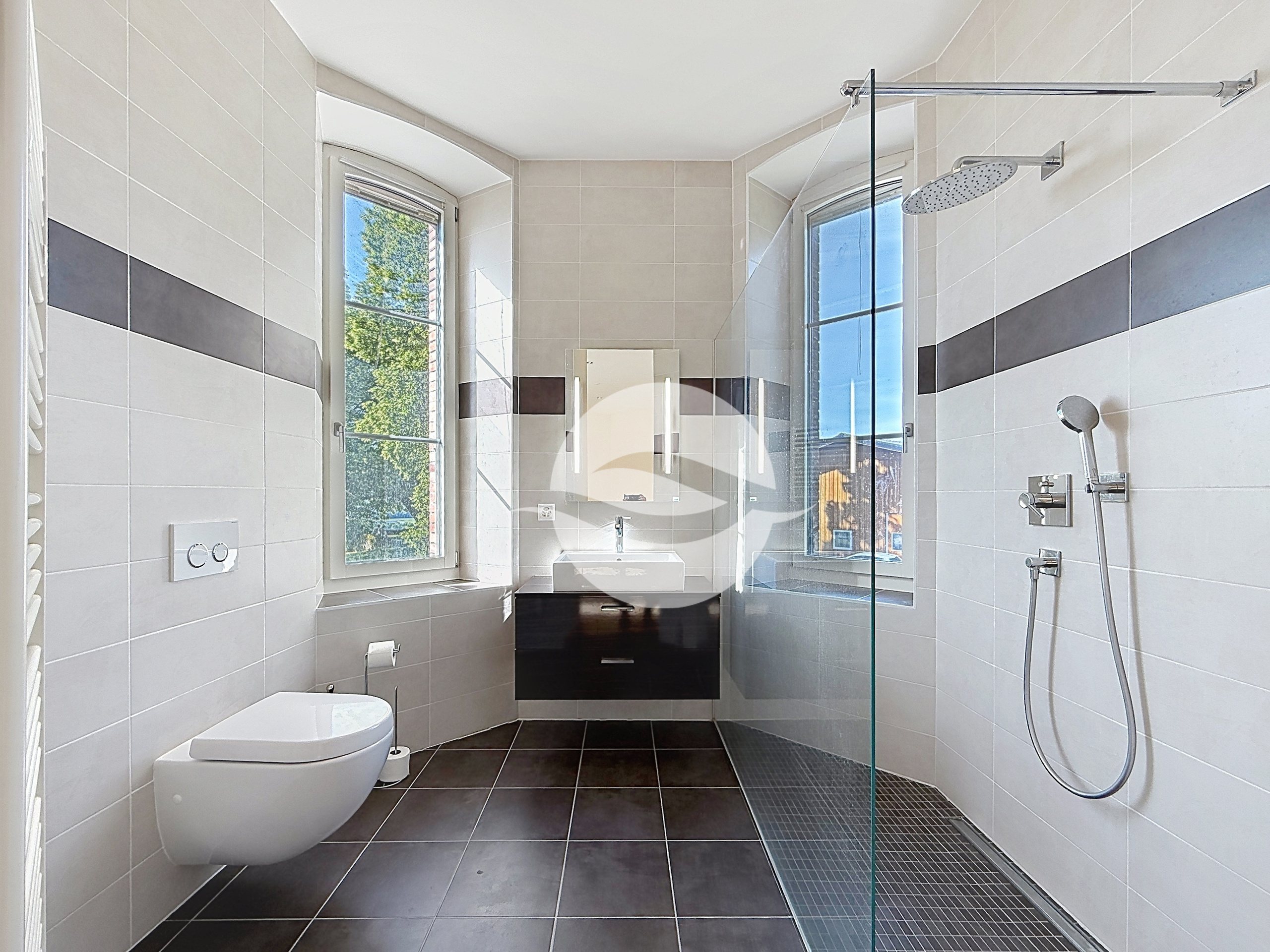 1er étage :1er étage : Salle de douche privative pour la chambre parentale 1er étage :1er étage : Salle de douche privative pour la chambre parentale