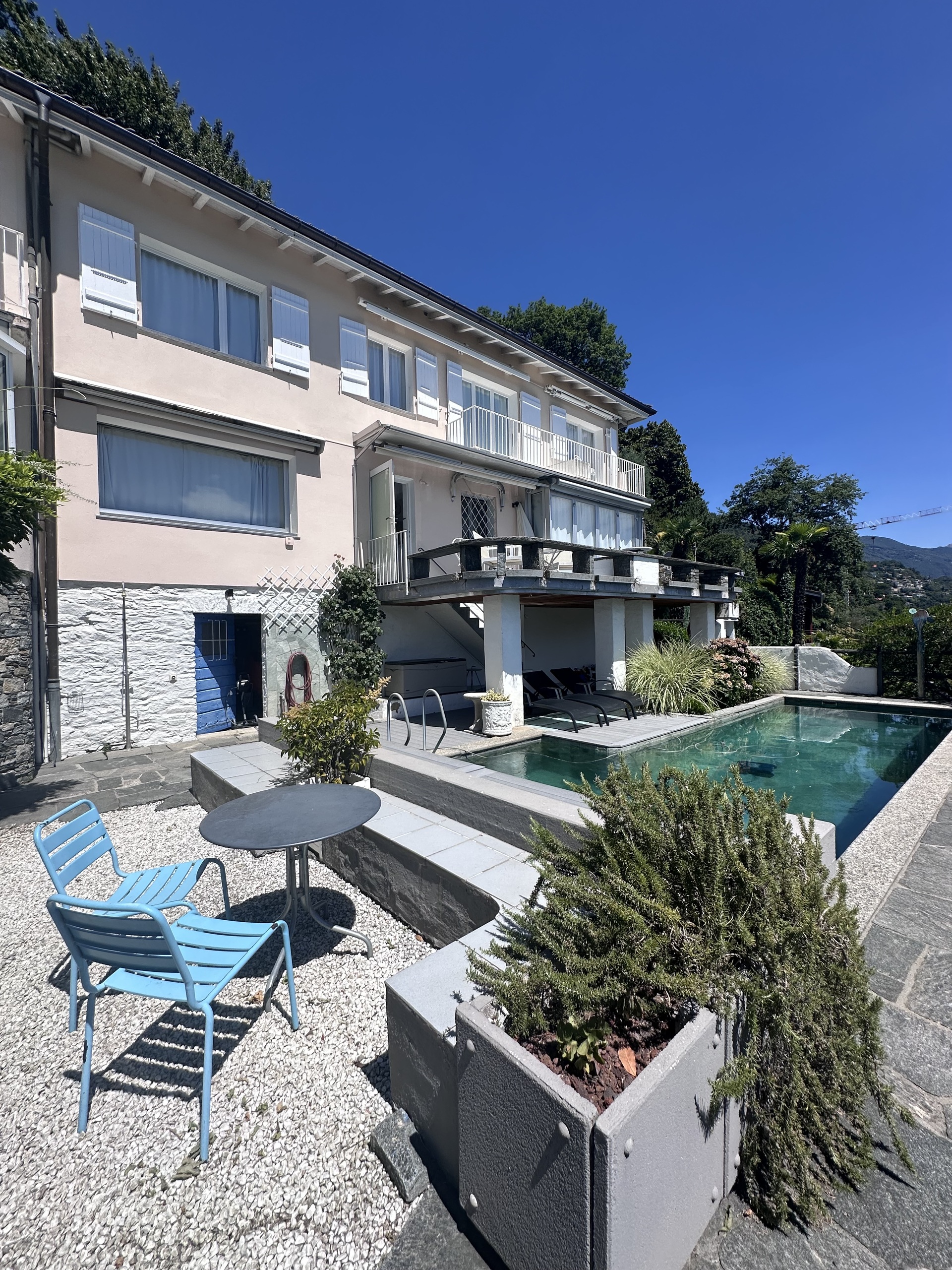Exterior view 2