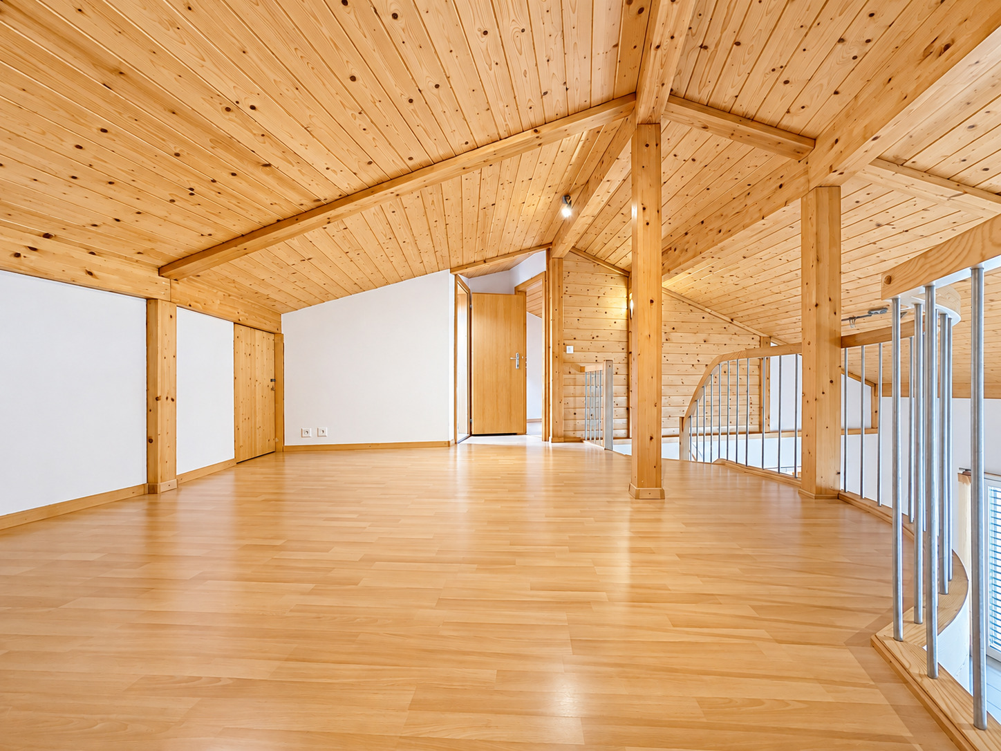 Interior view 6