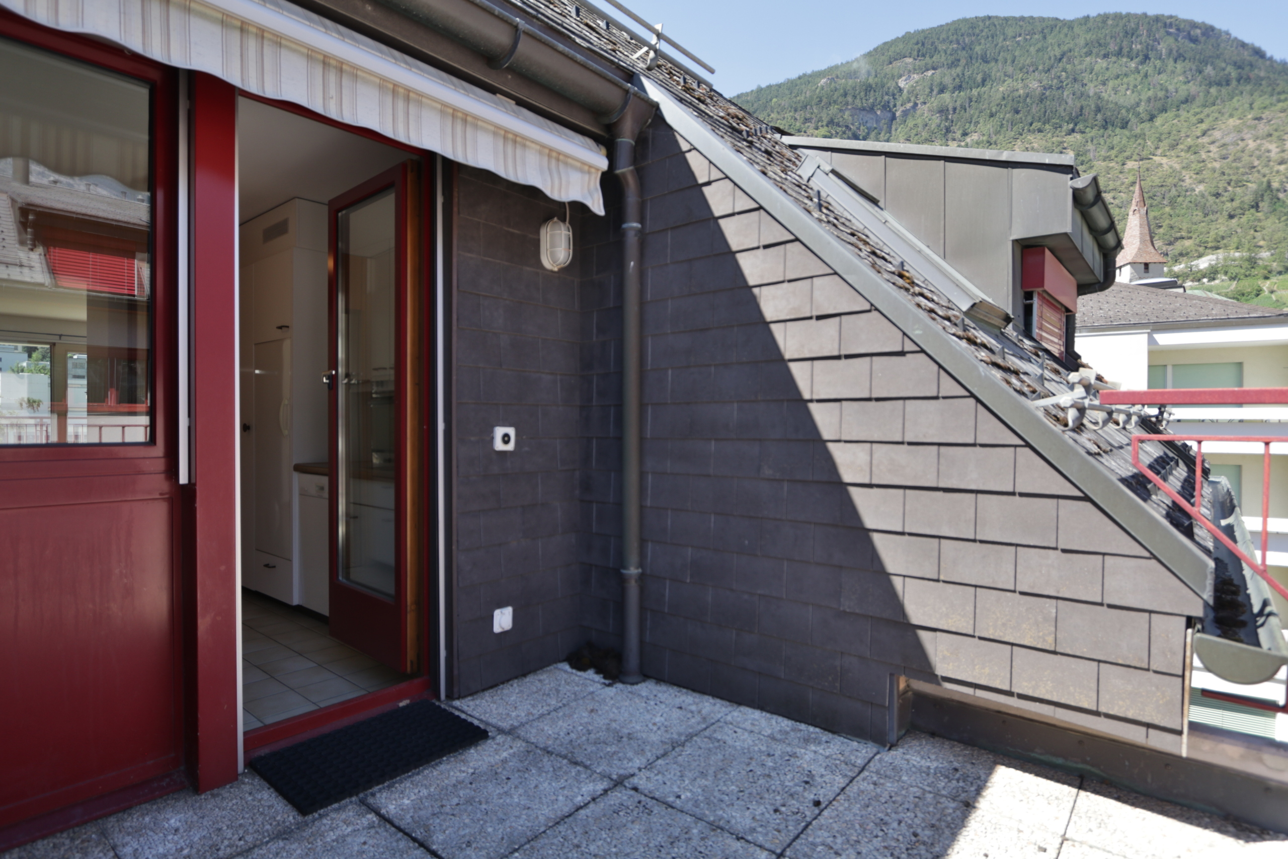 Exterior view 9