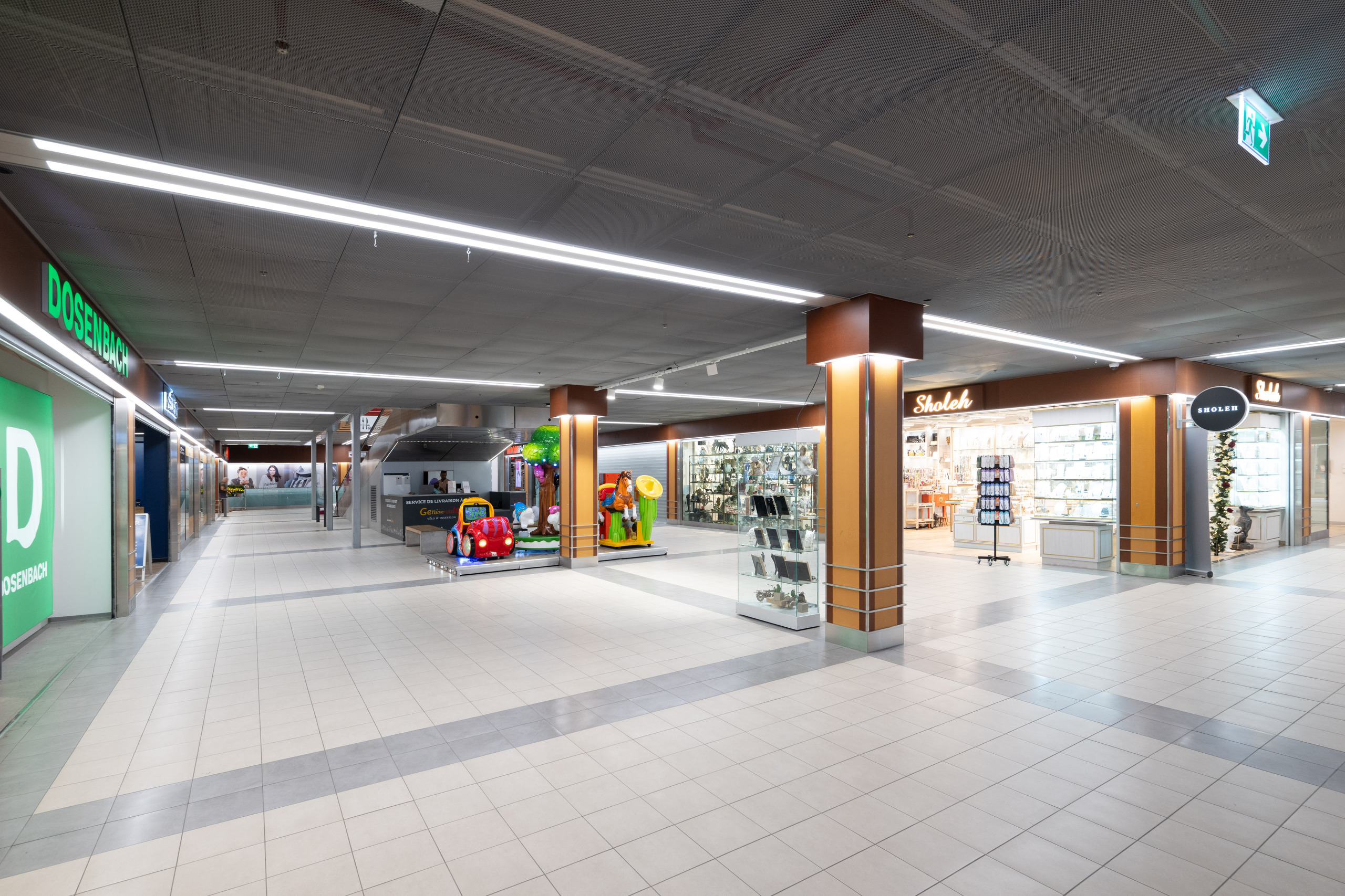 Interior view 4