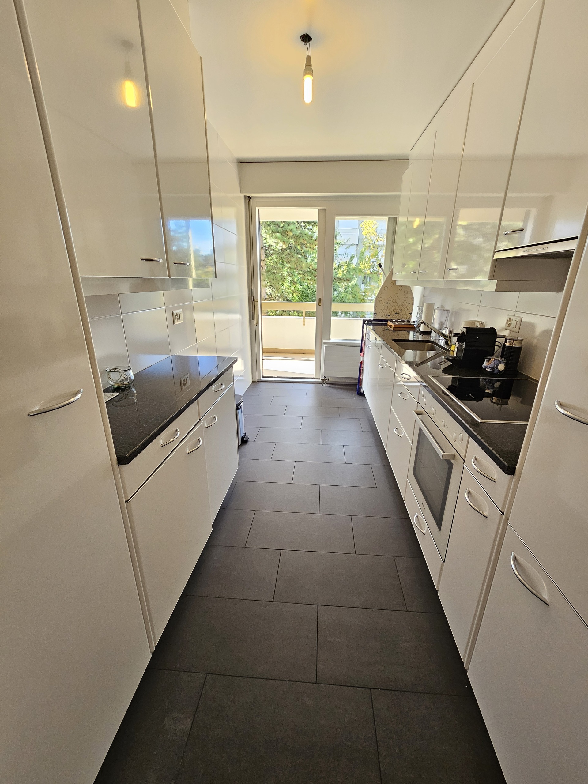 Interior view 6