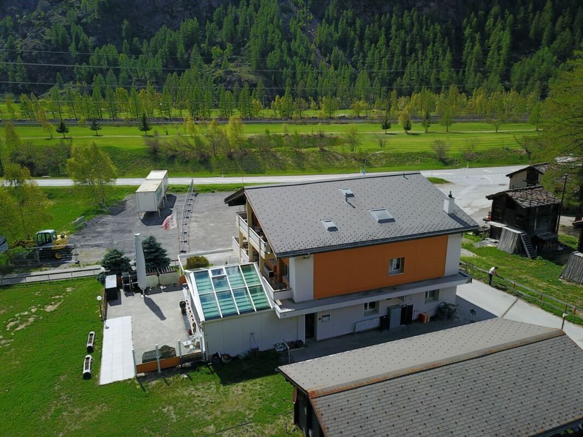 Photo 5